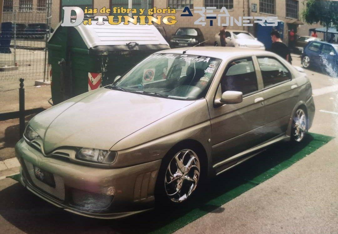 Imagen del reportaje revista Tuning Area4tuners.es, concentración de coches Tuning del año 2005 en Zarautz, Guipúzcoa, España