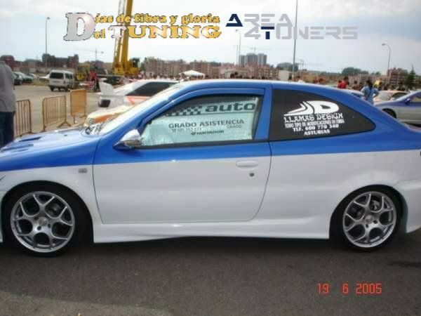 Imagen del reportaje revista Tuning Area4tuners.es, concentración de coches Tuning del año 2005 en León, España
