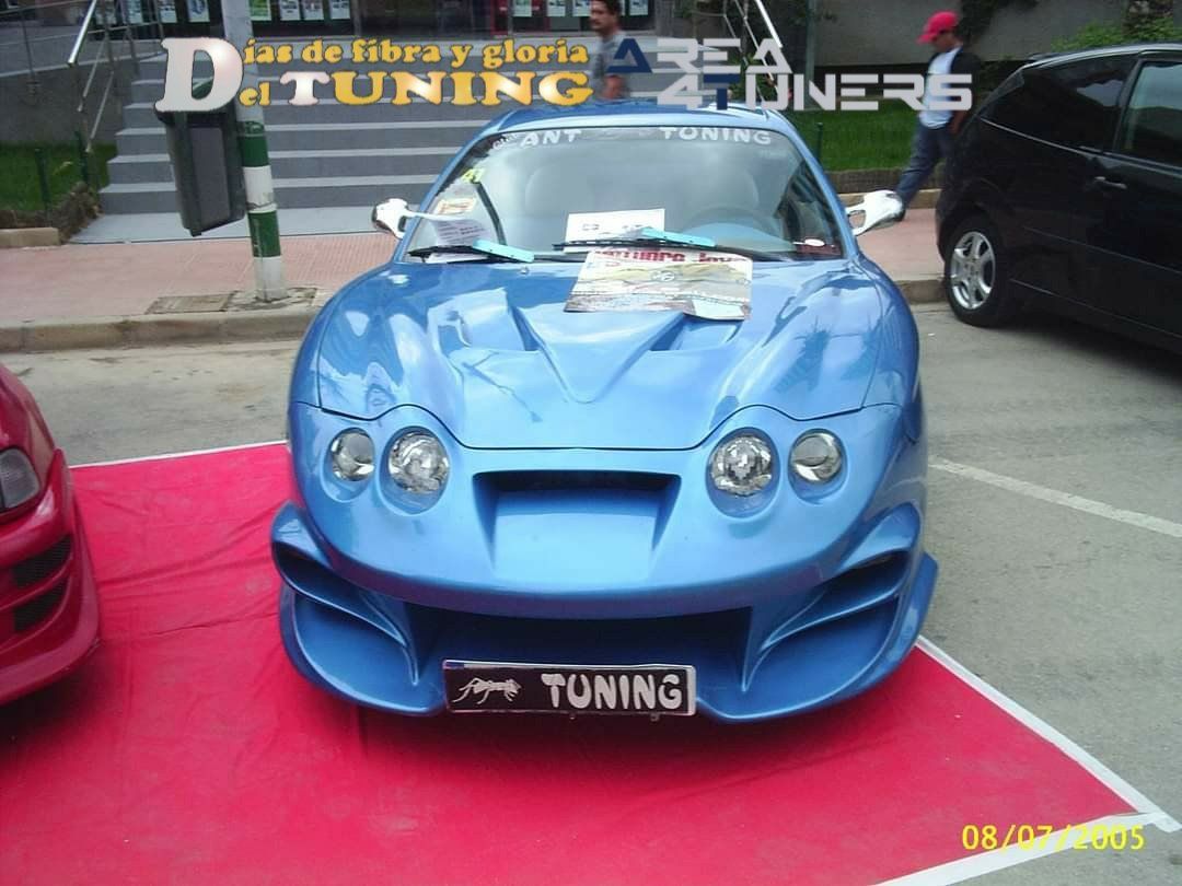 Imagen del reportaje revista Tuning Area4tuners.es, concentración de coches Tuning del año 2005 en Calpe, Alicante, España