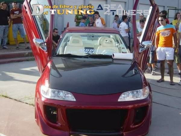 Imagen del reportaje revista Tuning Area4tuners.es, concentración de coches Tuning del año 2005 en Bembibre, León, España