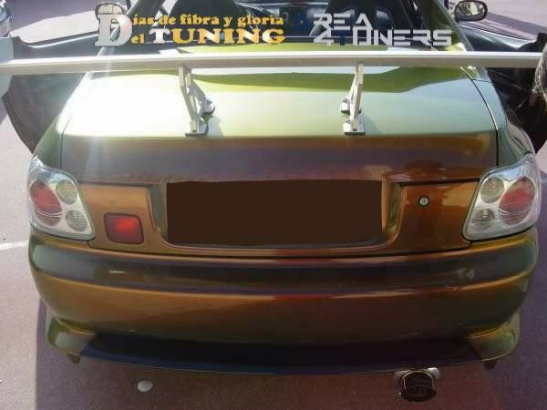 Imagen del reportaje revista Tuning Area4tuners.es, concentración de coches Tuning del año 2005 en Bembibre, León, España