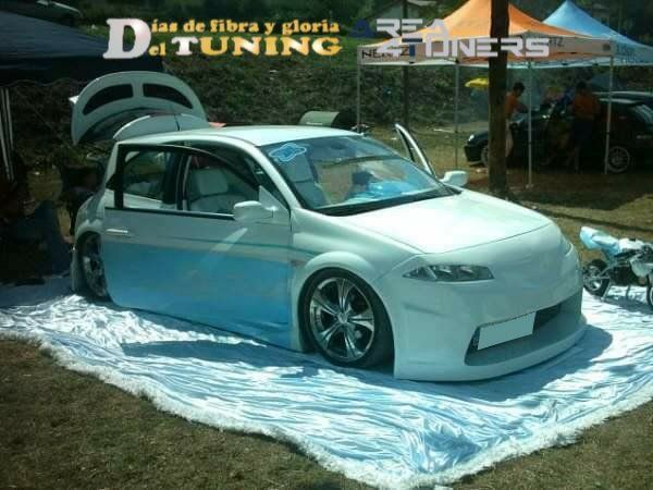 Concentración Tuning 2006 Sevares