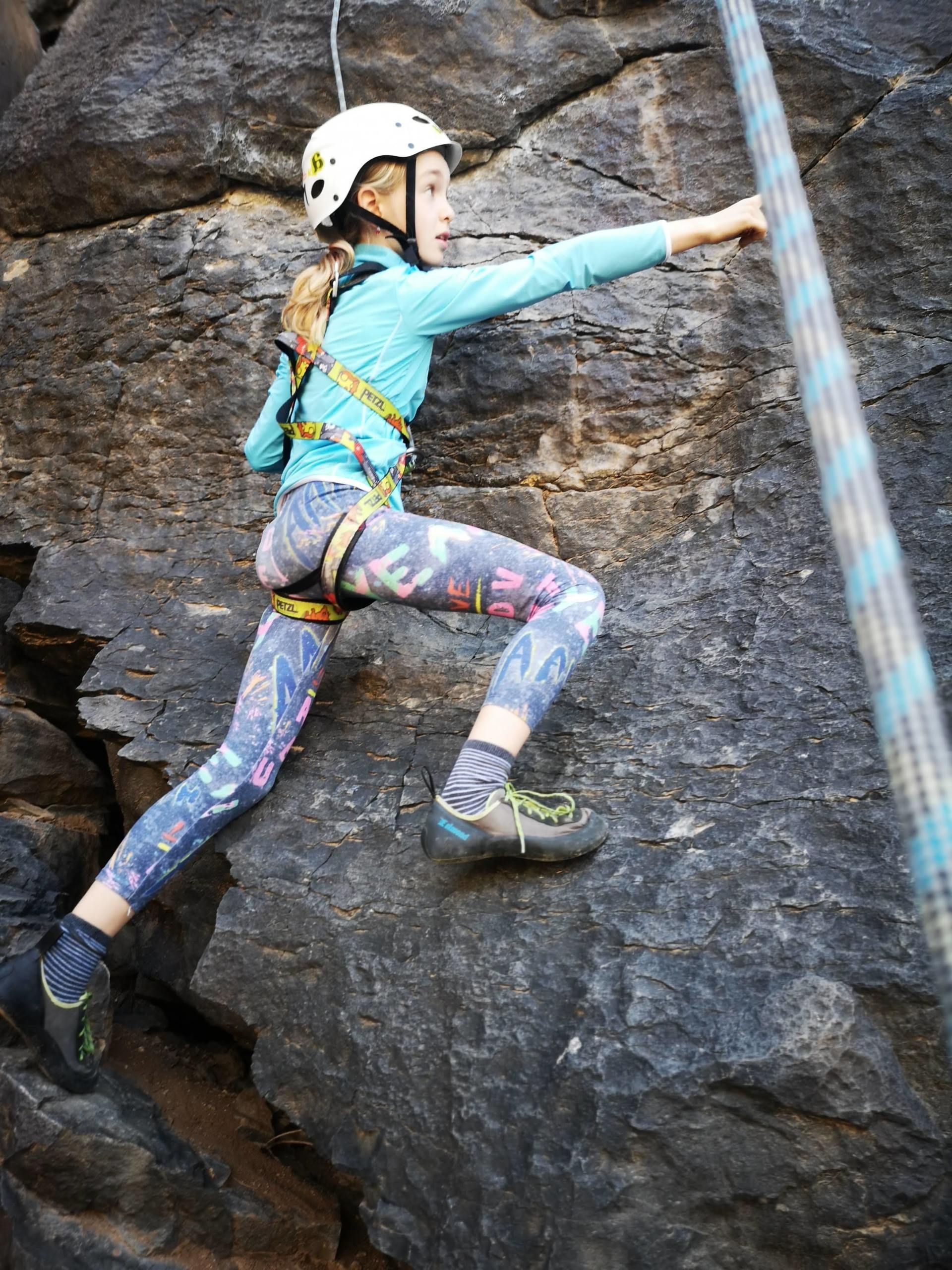 family trip climbing and rapel,tenerife