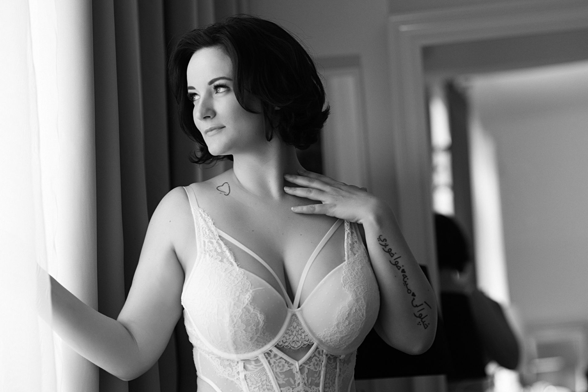 Proud Prostitute - Marie Schleyer aus Mannheim, weißes Dessous