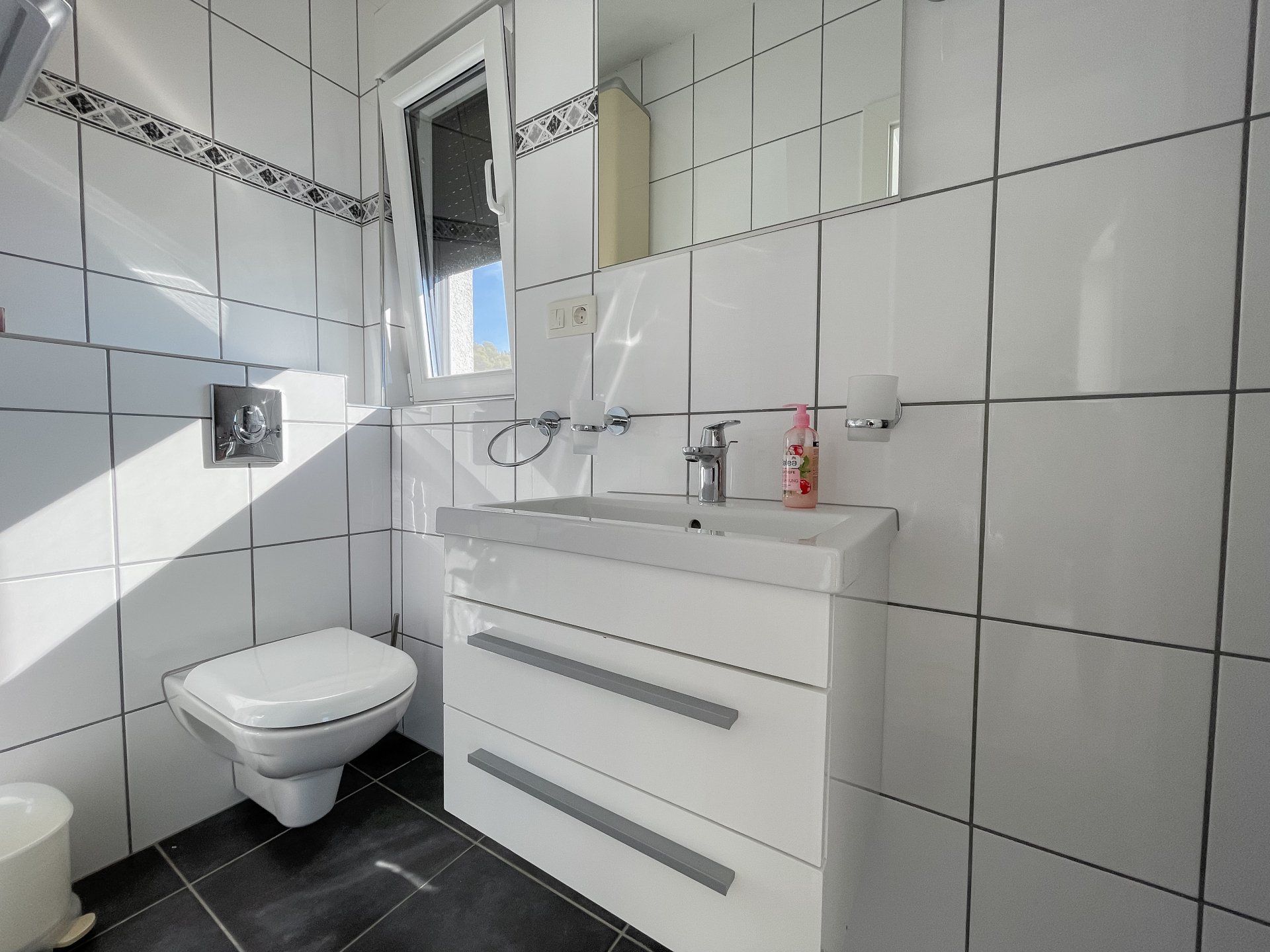 Badezimmer mit Dusche