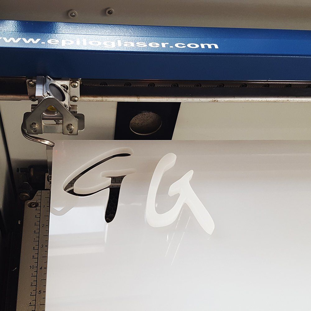 Lasergravur Gravur Messer Holze Leder Tasche