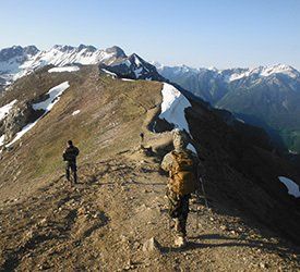 marche sommet montagne