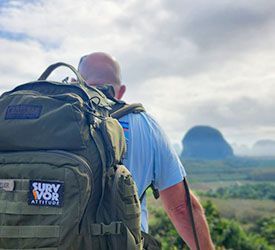 homme survie jungle thailande