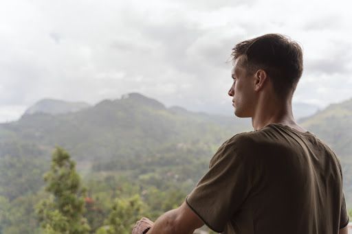 homme méditation