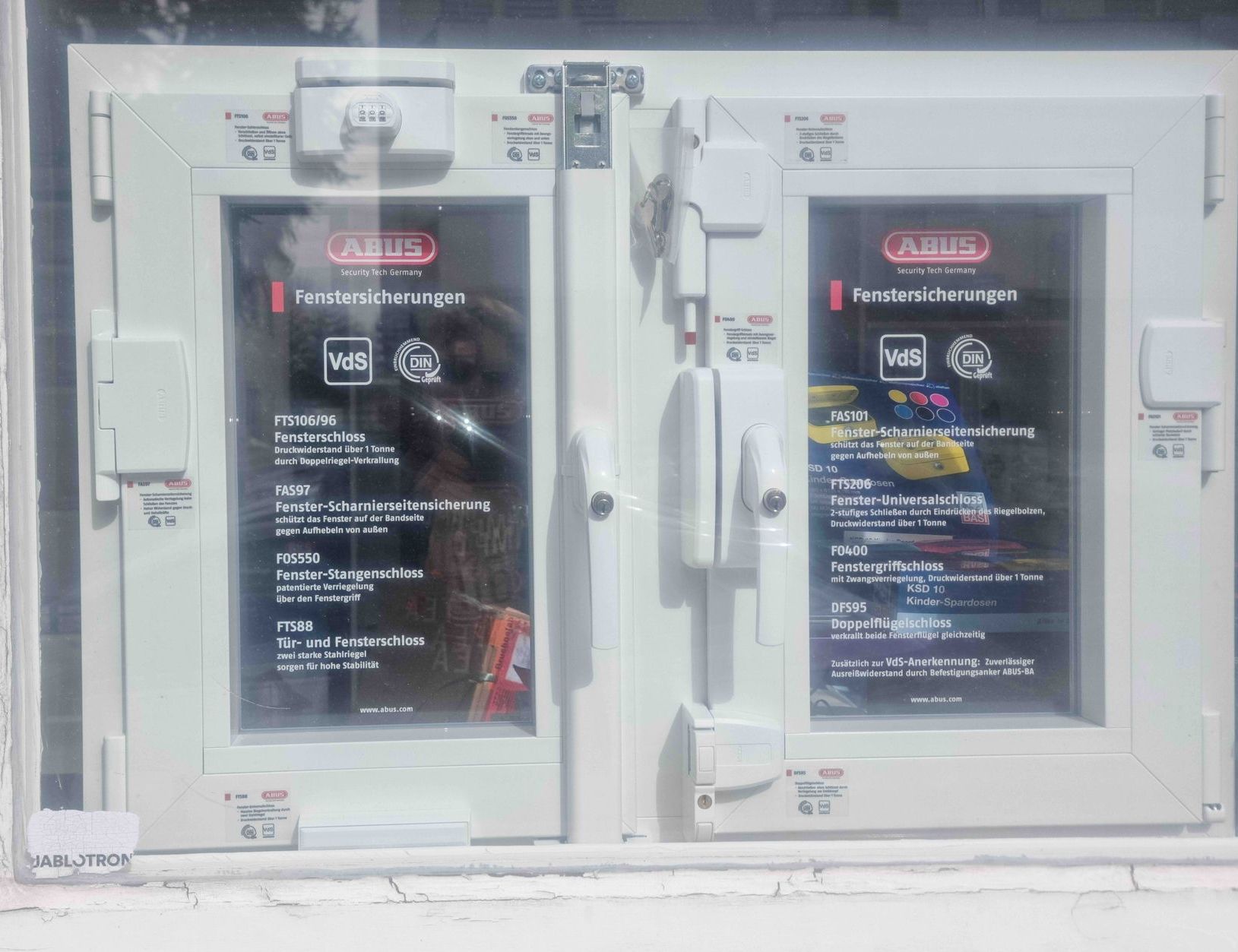 Fenstersicherungen in großer Auswahl Fenstersicherungen von ABUS