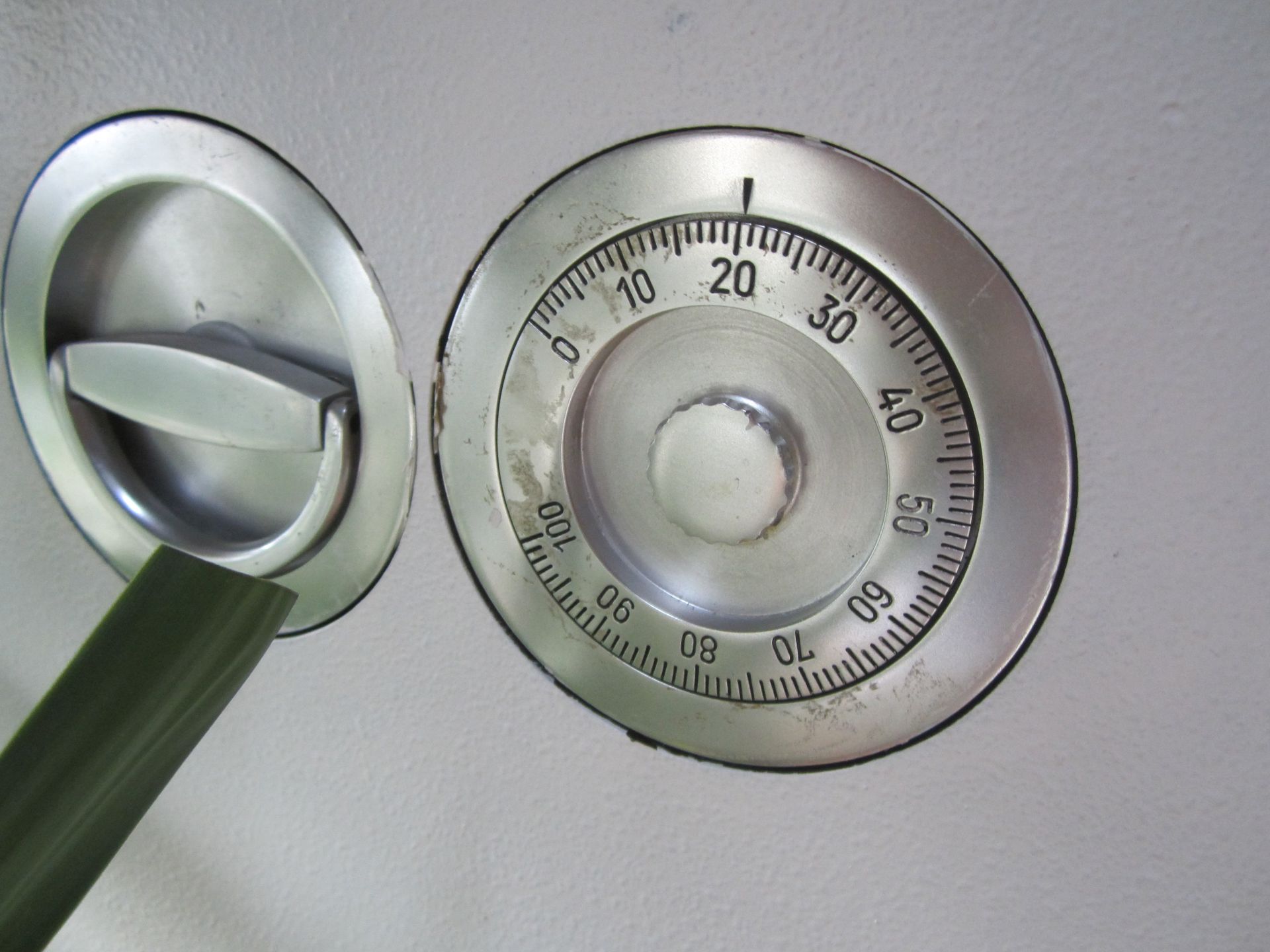 Tresore öffnen, verkaufen und transportieren