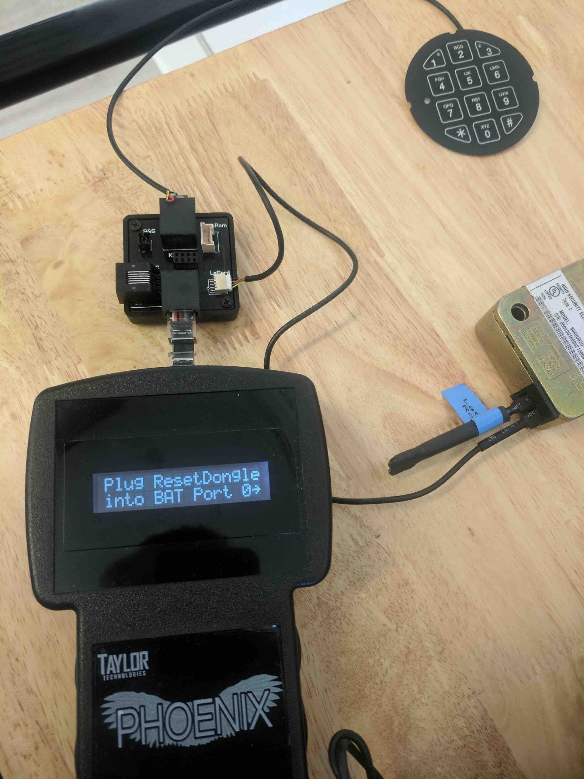 Gerät für Tresoröffnung in Stuttgart