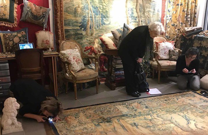 EXPERTISE AND ESTIMATION OF ANTIQUE TAPESTRY Paris EXPERTISE AND ESTIMATION OF ANTIQUE TAPESTRY Paris