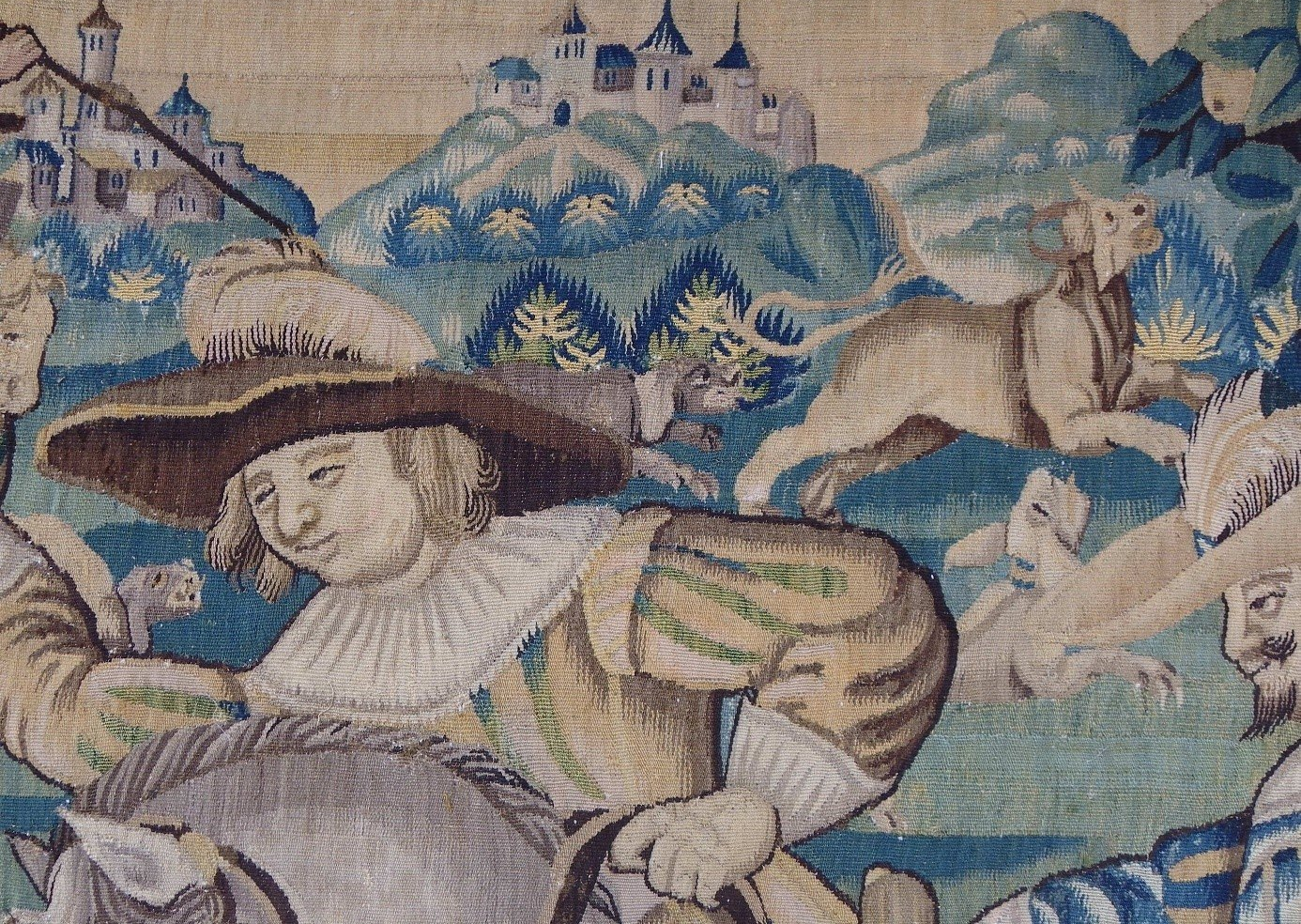 NETTOYAGE TAPISSERIE ANCIENNE | TRADITIONNEL À LA MAIN | Strasbourg NETTOYAGE TAPISSERIE ANCIENNE | TRADITIONNEL À LA MAIN | Strasbourg