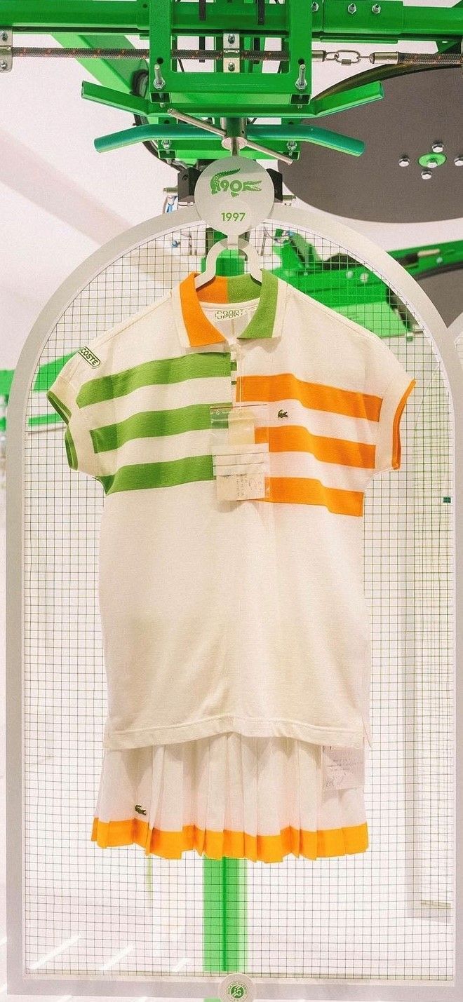 Agencement magasin VITRINE TEMPORAIRE