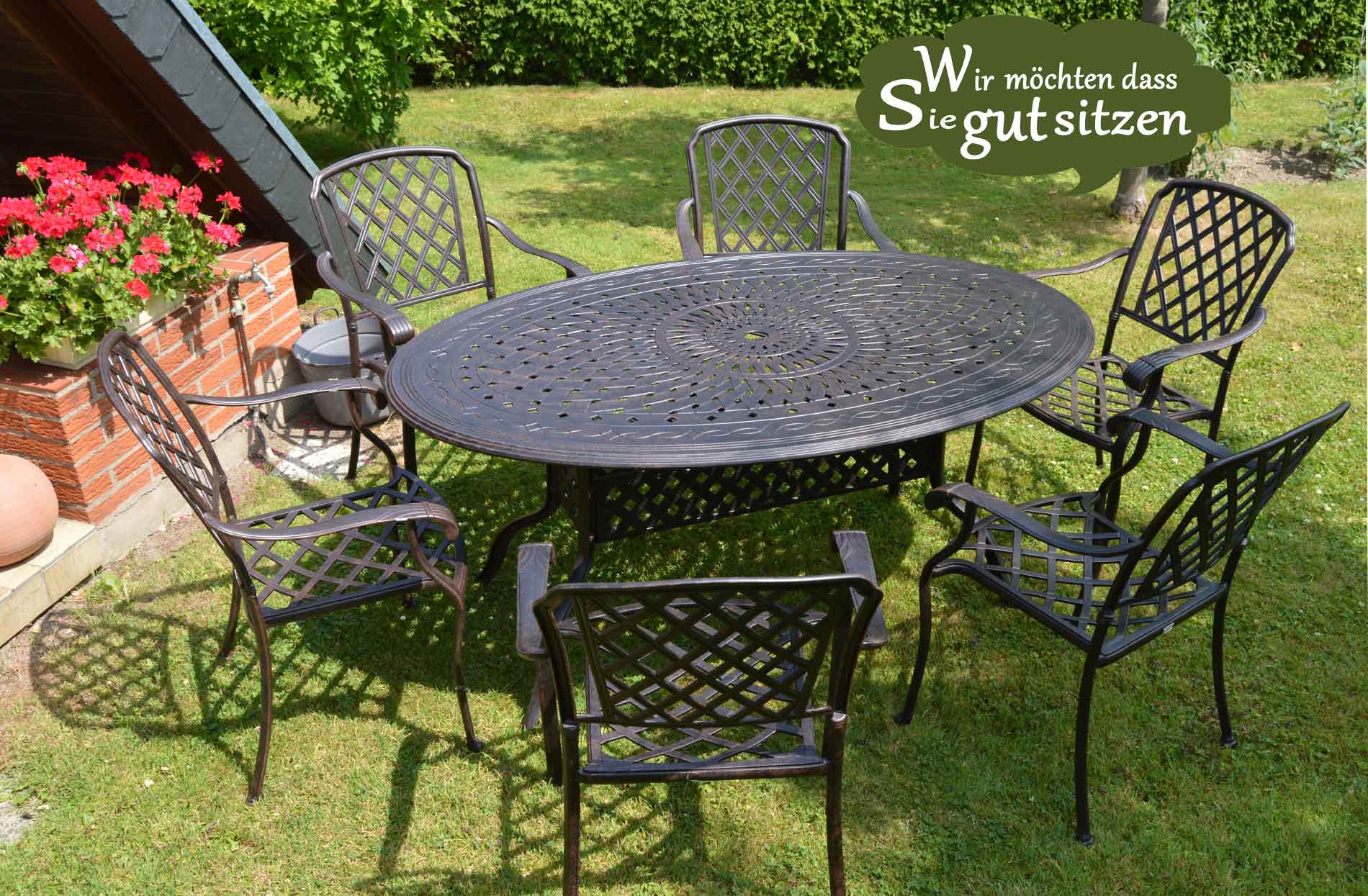 Stabile, wetterfeste Gartenmöbel aus Aluminium Guss finden Sie in Gärten in kleinen und großen Städten wie Kiel, Lübeck, Rostock, Schwerin, Hamburg, Lüneburg, Celle, Hannover, Braunschweig, Magdeburg, Potsdam, Berlin , Cottbus, Dresden, Leipzig, Halle, Göttingen, Salzgitter.