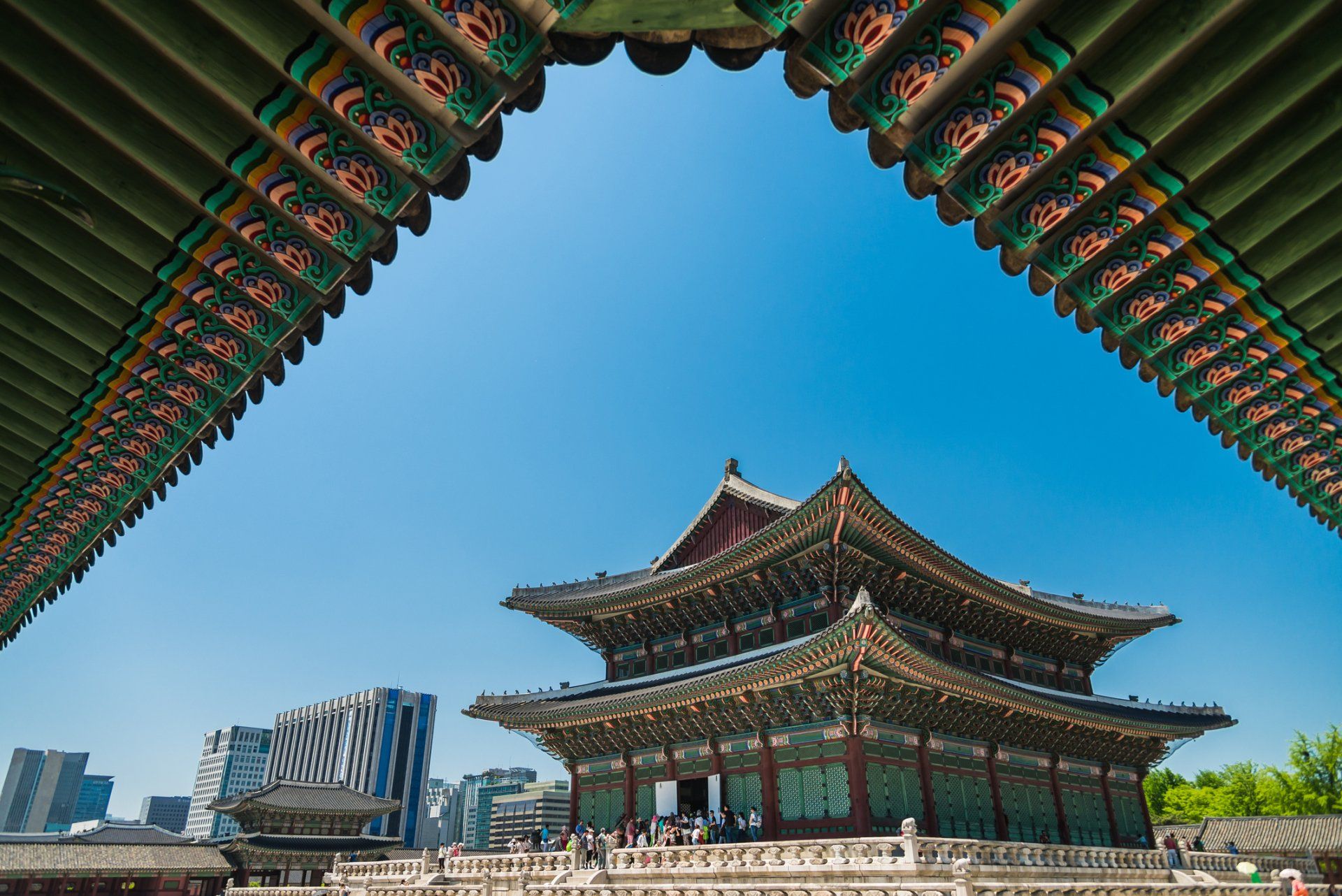 Gyeongbokgung-Palast,seinen anmutigen Gärten und eleganten Innenhöfen