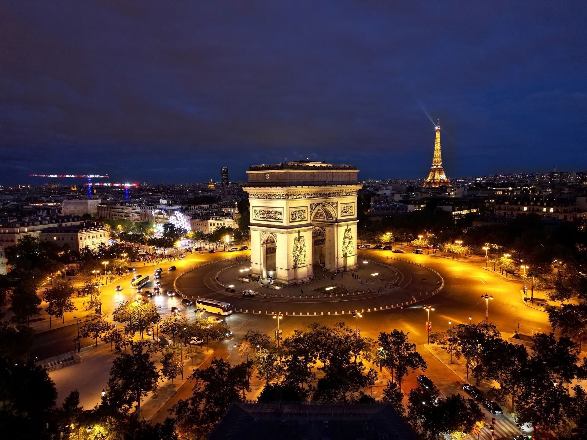 PARIS BY NIGHT
