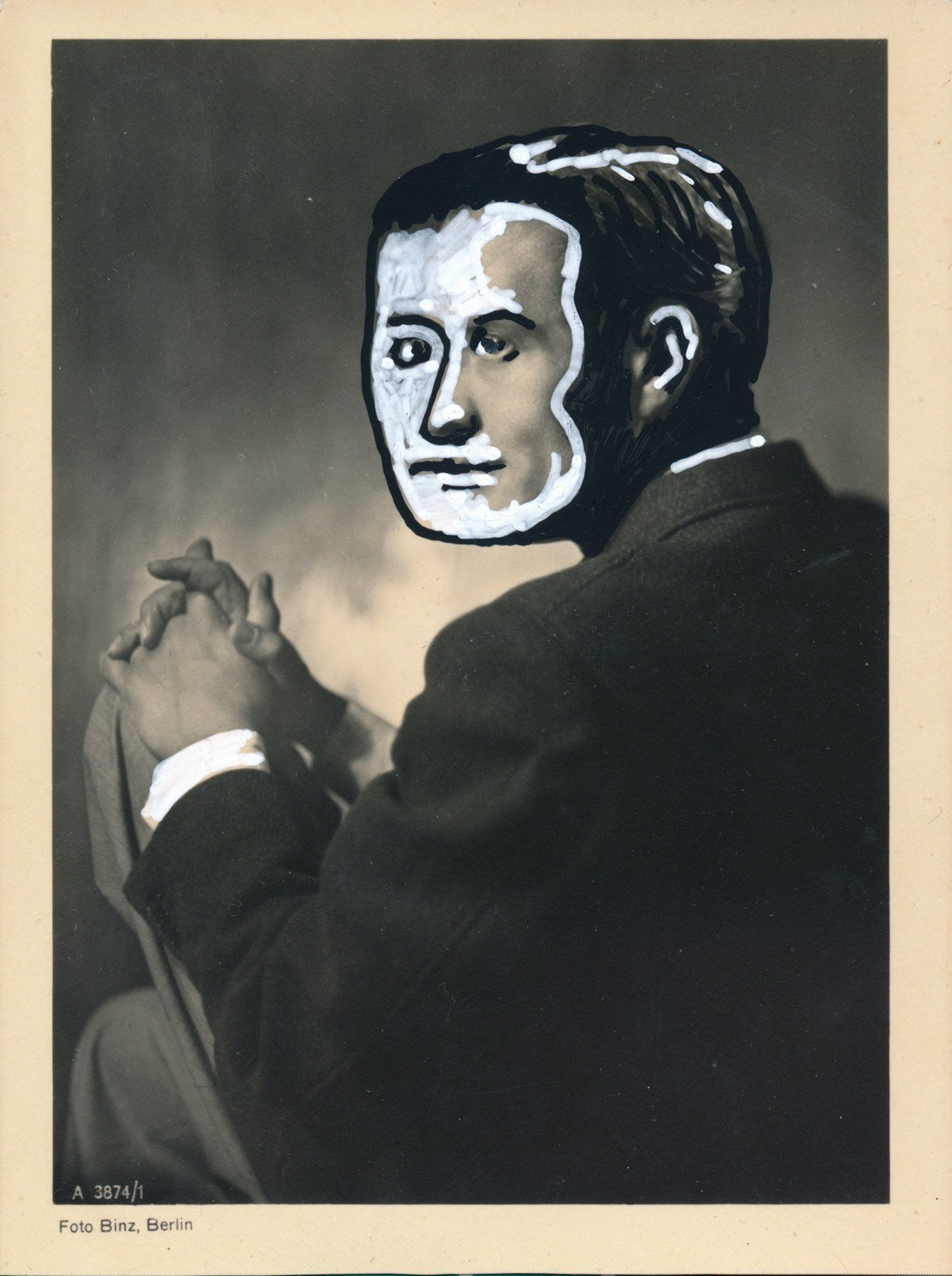 „Facination No. 42“ by Sebastian Bieniek (B1EN1EK), 2014. Oil on orig. photography from 1925. 12 cm. x 9 cm. (overpainted medium). Part of the BieniekFace (Bieniek-Face) oeuvre by the artist.