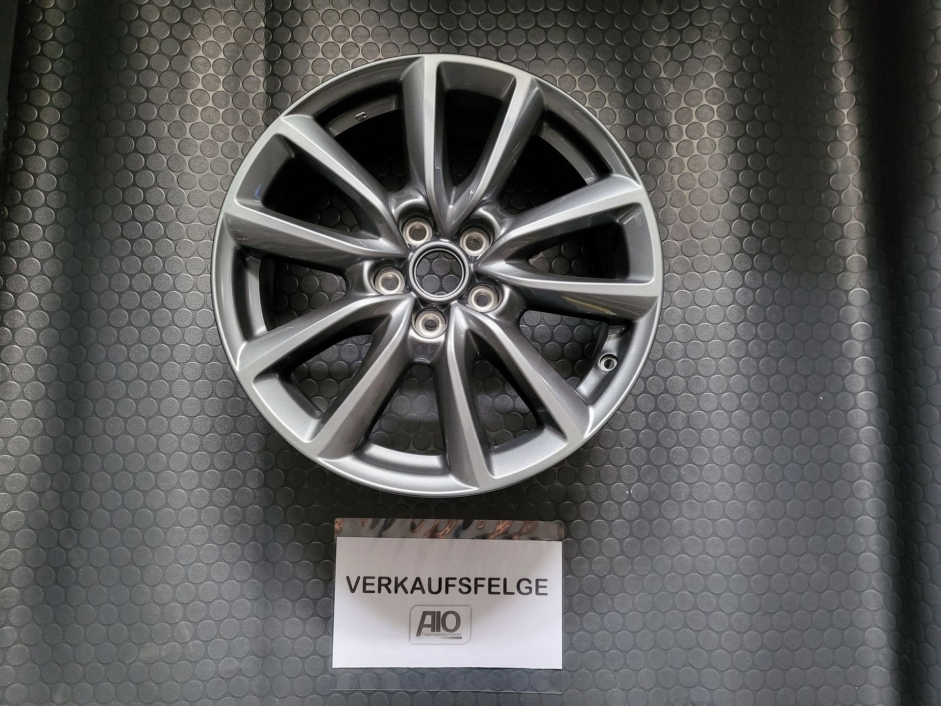 Felgenfarbe finden in der LF1