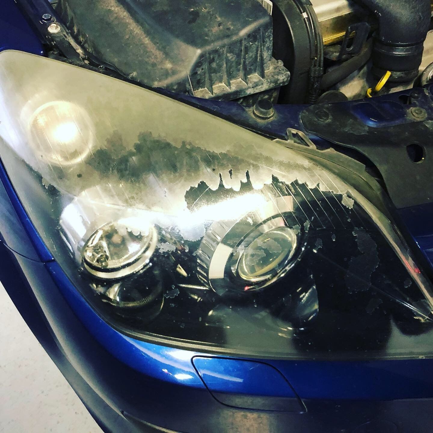 Scheinwerfer reparieren bessere Sicht durch eine fachgerechte Reparatur