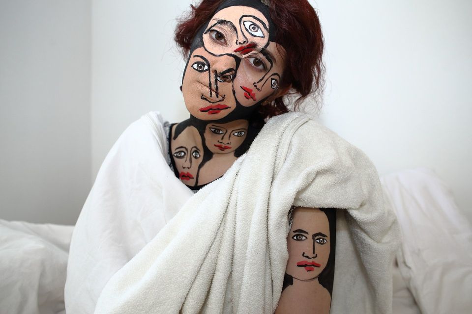 „Multifaced No. 2“ by Sebastian Bieniek (B1EN1EK), 2018, Tehran (Iran). Model: Ellmiraq. Edition of 9 original photographs. 67 cm. x 100 cm. From the „Multifaced“ series. Oeuvre of Bieniek-Face.