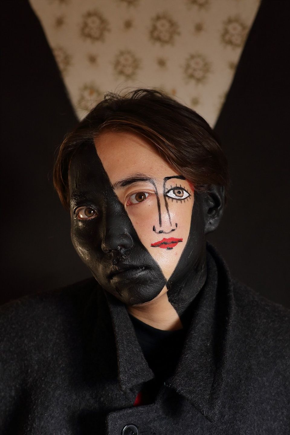„Deltaface No. 4“ by Sebastian Bieniek (B1EN1EK), 2019, Berlin (Germany). Model: Zoljargal Enkh-Amgalan. Oeuvre of Bieniek-Face. Edition of 9 original photographs. 100 cm. x 67 cm. From the „Deltaface“ series. Oeuvre of Bieniek-Face.