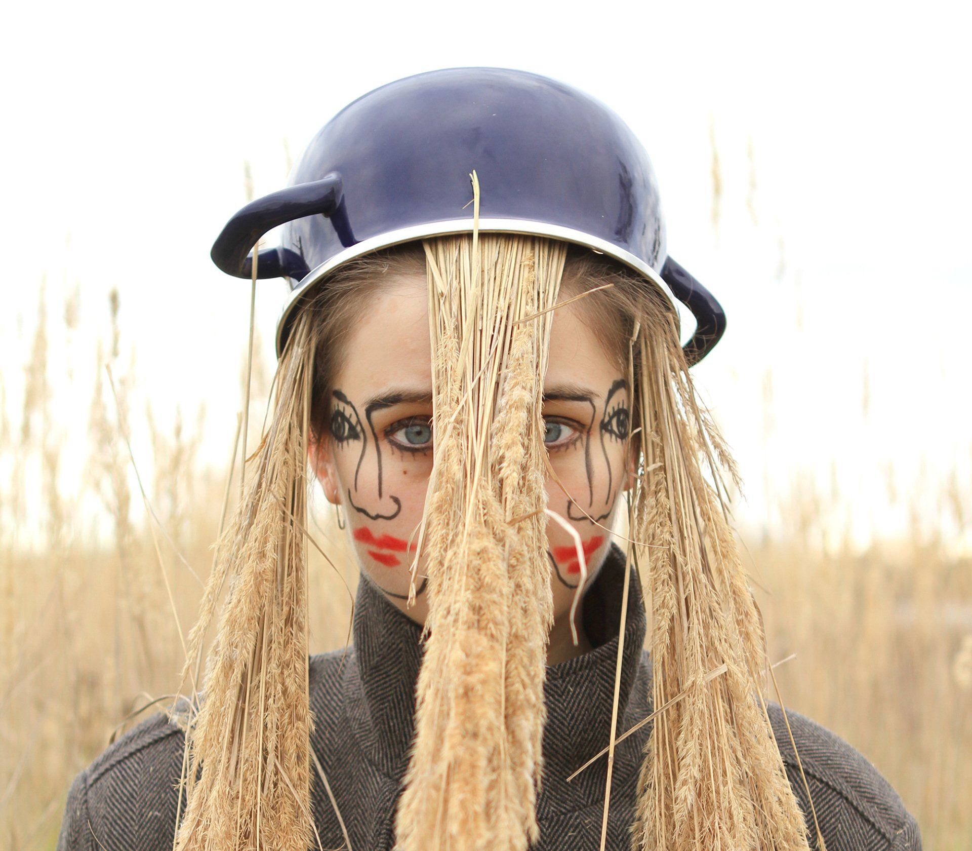 „Doublefaced No. 43“ by Sebastian Bieniek (B1EN1EK), 2013. Edition of 9 original photographs. 58 cm. x 65 cm. From the „Doublefaced“ series. Oeuvre of BieniekFace (Bieniek-Face). „Doublefaced No. 43“ by Sebastian Bieniek (B1EN1EK), 2013. Edition of 9 original photographs. 58 cm. x 65 cm. From the „Doublefaced“ series. Oeuvre of BieniekFace (Bieniek-Face).