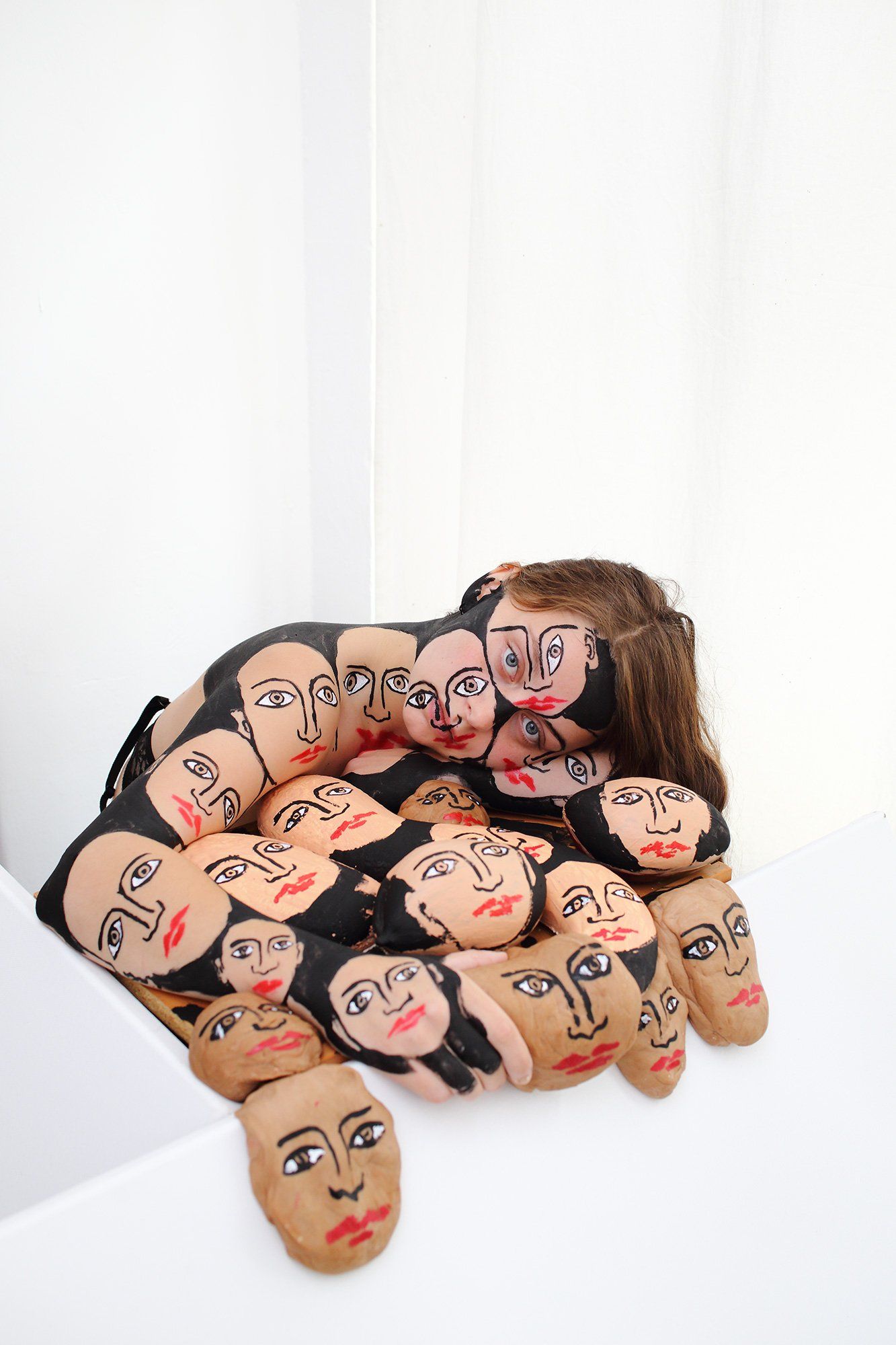 „Multifaced No. 5“ by Sebastian Bieniek (B1EN1EK), 2018, Berlin (Germany). Model: Clara White. Edition of 9 original photographs. 100 cm. x 67 cm. From the „Multifaced“ series. Oeuvre of Bieniek-Face. „Multifaced No. 5“ by Sebastian Bieniek (B1EN1EK), 2018, Berlin (Germany). Model: Clara White. Edition of 9 original photographs. 100 cm. x 67 cm. From the „Multifaced“ series. Oeuvre of Bieniek-Face.