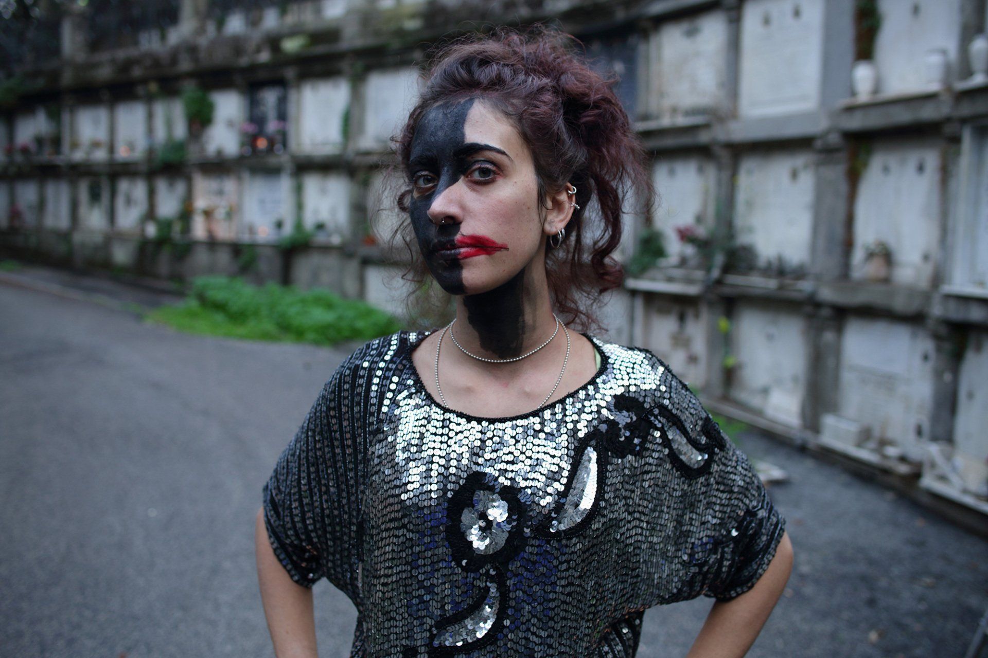 „Metaface No. 5“ by Sebastian Bieniek (B1EN1EK), 2018, Rome (Italy). Model: Chiara di Carmine. Oeuvre of Bieniek-Face. Edition of 9 original photographs. 67 cm. x 100 cm. From the „Metaface“ series. Oeuvre of Bieniek-Face. „Metaface No. 5“ by Sebastian Bieniek (B1EN1EK), 2018, Rome (Italy). Model: Chiara di Carmine. Oeuvre of Bieniek-Face. Edition of 9 original photographs. 67 cm. x 100 cm. From the „Metaface“ series. Oeuvre of Bieniek-Face.