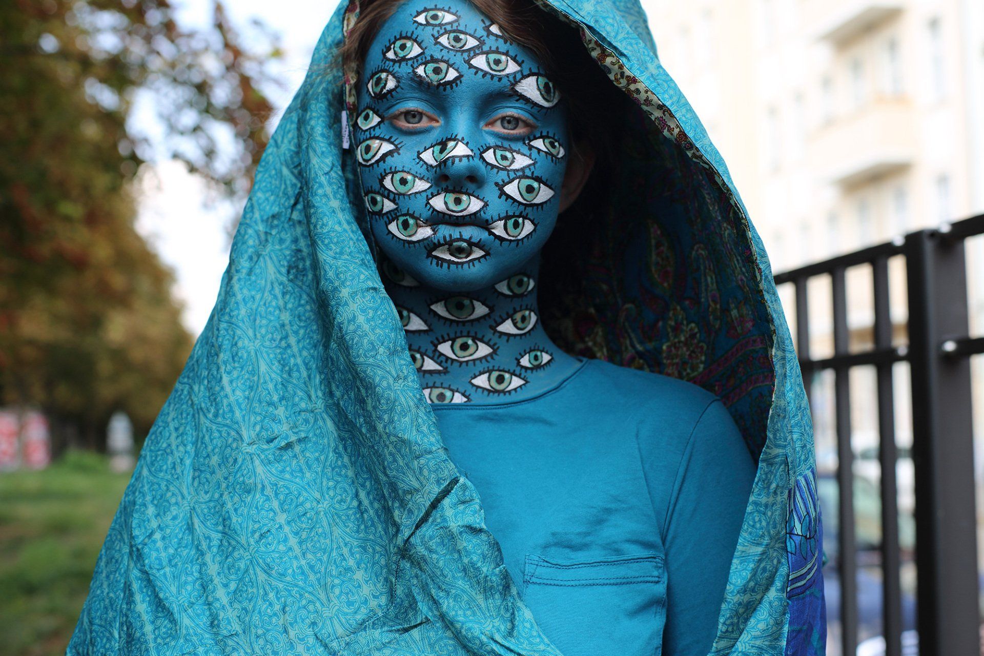 „Polyeyes No. 5“ by Sebastian Bieniek (B1EN1EK), 2018, Berlin (Germany). Model: Clara White. Oeuvre of Bieniek-Face. Edition of 9 original photographs. 100 cm. x 67 cm. From the „Polyeyes“ series. Oeuvre of Bieniek-Face. „Polyeyes No. 5“ by Sebastian Bieniek (B1EN1EK), 2018, Berlin (Germany). Model: Clara White. Oeuvre of Bieniek-Face. Edition of 9 original photographs. 100 cm. x 67 cm. From the „Polyeyes“ series. Oeuvre of Bieniek-Face.