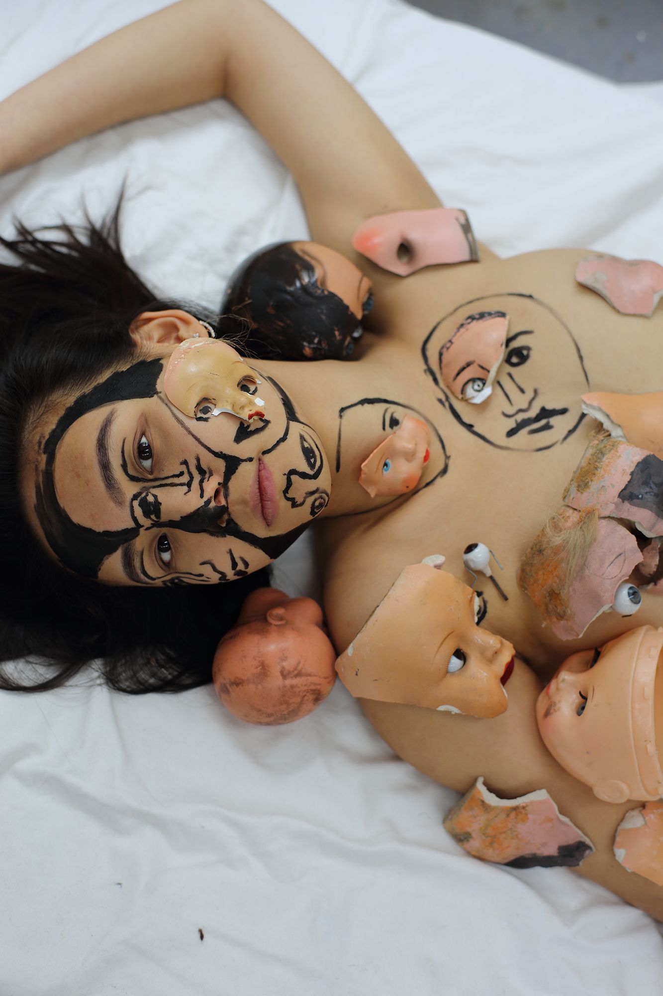 „Dollbody No. 5“ by Sebastian Bieniek, 2018, Berlin. Edition of 9 original photographs. 67 cm. x 100 cm. „Dollbody No. 5“ by Sebastian Bieniek, 2018, Berlin. Edition of 9 original photographs. 67 cm. x 100 cm.