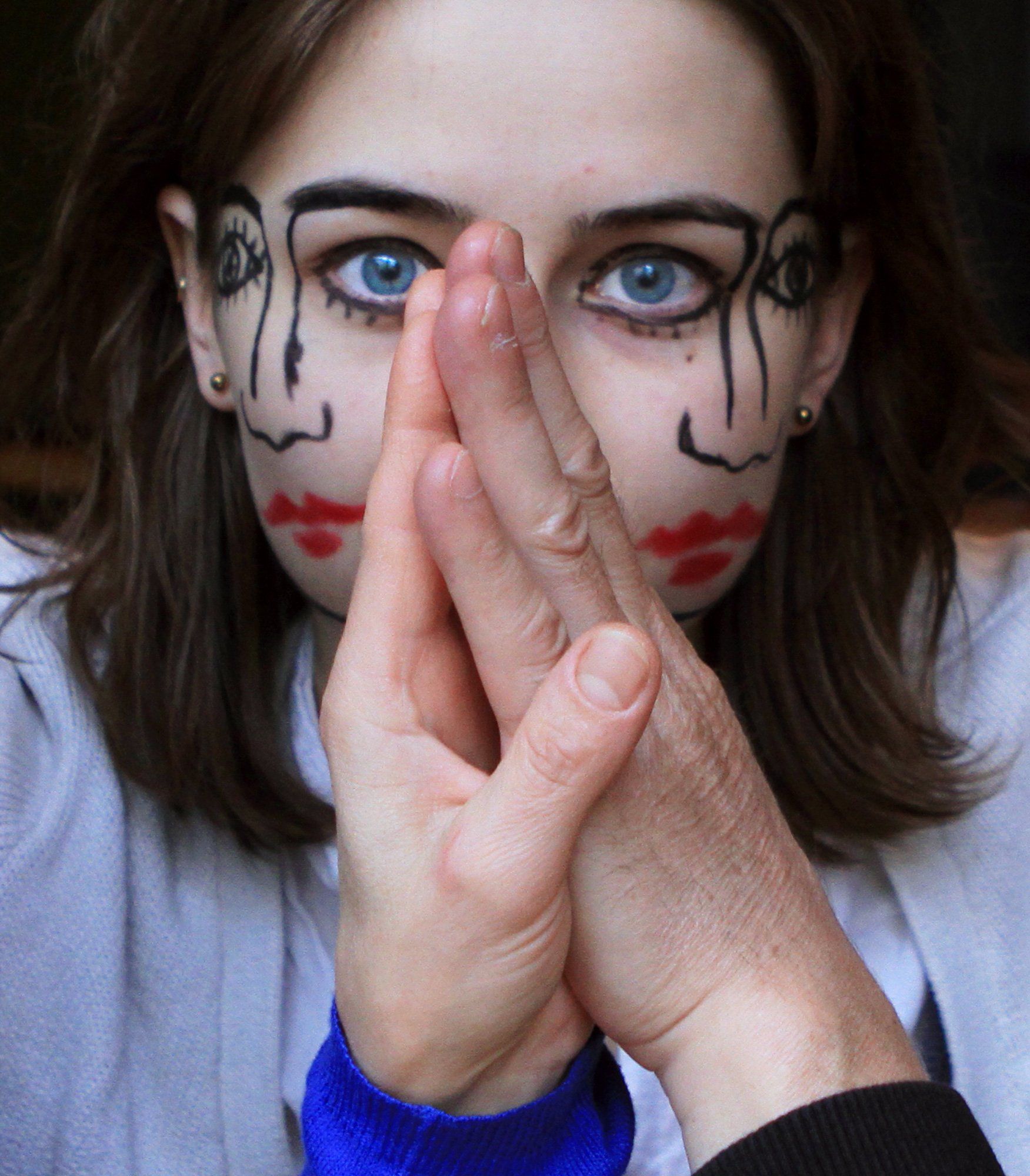 „Doublefaced No. 51“ by Sebastian Bieniek (B1EN1EK), 2013. Edition of 9 original photographs. 58 cm. x 52 cm. From the „Doublefaced“ series. Oeuvre of BieniekFace (Bieniek-Face). „Doublefaced No. 51“ by Sebastian Bieniek (B1EN1EK), 2013. Edition of 9 original photographs. 58 cm. x 52 cm. From the „Doublefaced“ series. Oeuvre of BieniekFace (Bieniek-Face).