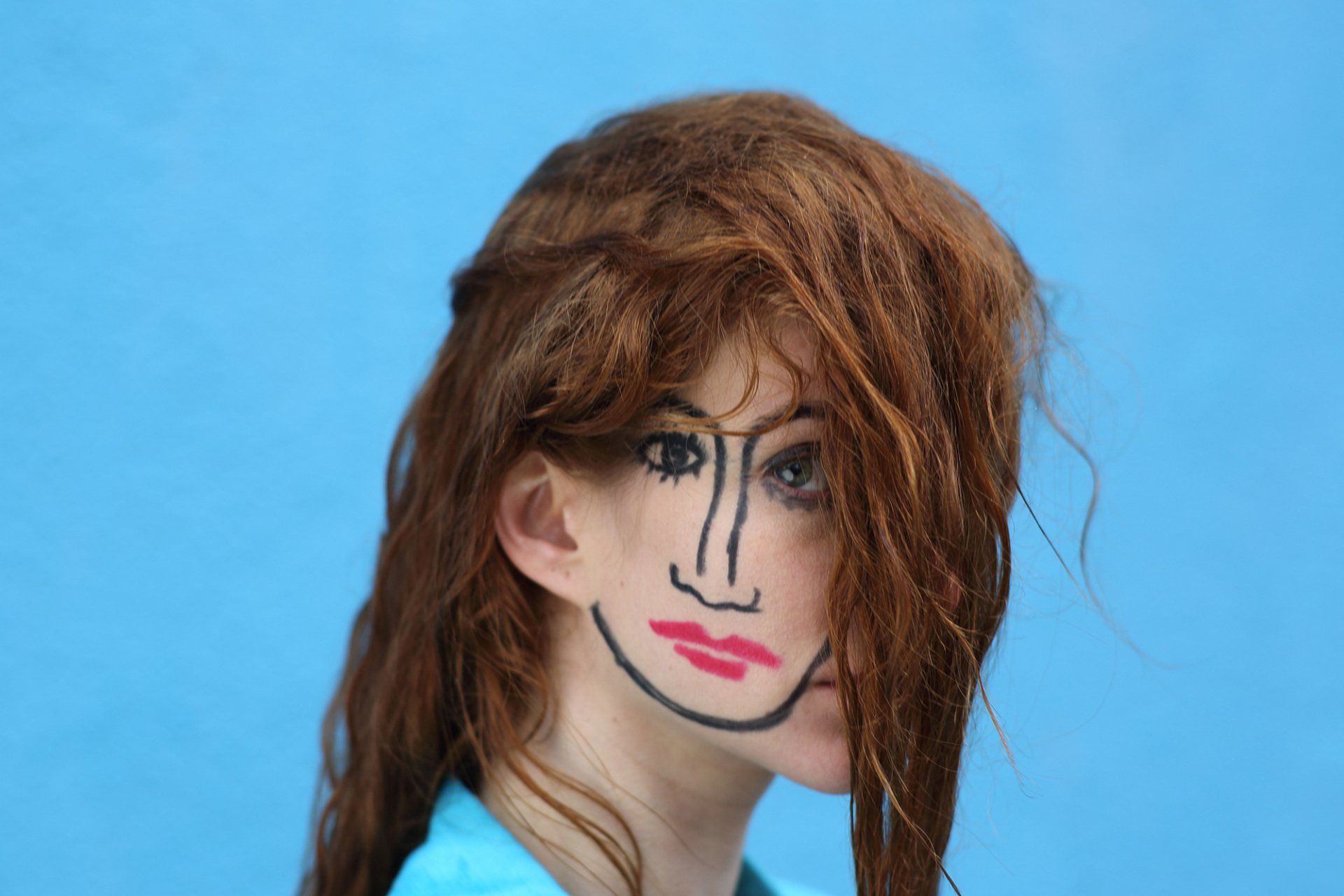 „Doublefaced No. 56“ by Sebastian Bieniek (B1EN1EK), 2015. Edition of 9 original photographs. 67 cm. x 100 cm. From the „Doublefaced 2015“ series. Oeuvre of BieniekFace (Bieniek-Face). „Doublefaced No. 56“ by Sebastian Bieniek (B1EN1EK), 2015. Edition of 9 original photographs. 67 cm. x 100 cm. From the „Doublefaced 2015“ series. Oeuvre of BieniekFace (Bieniek-Face).