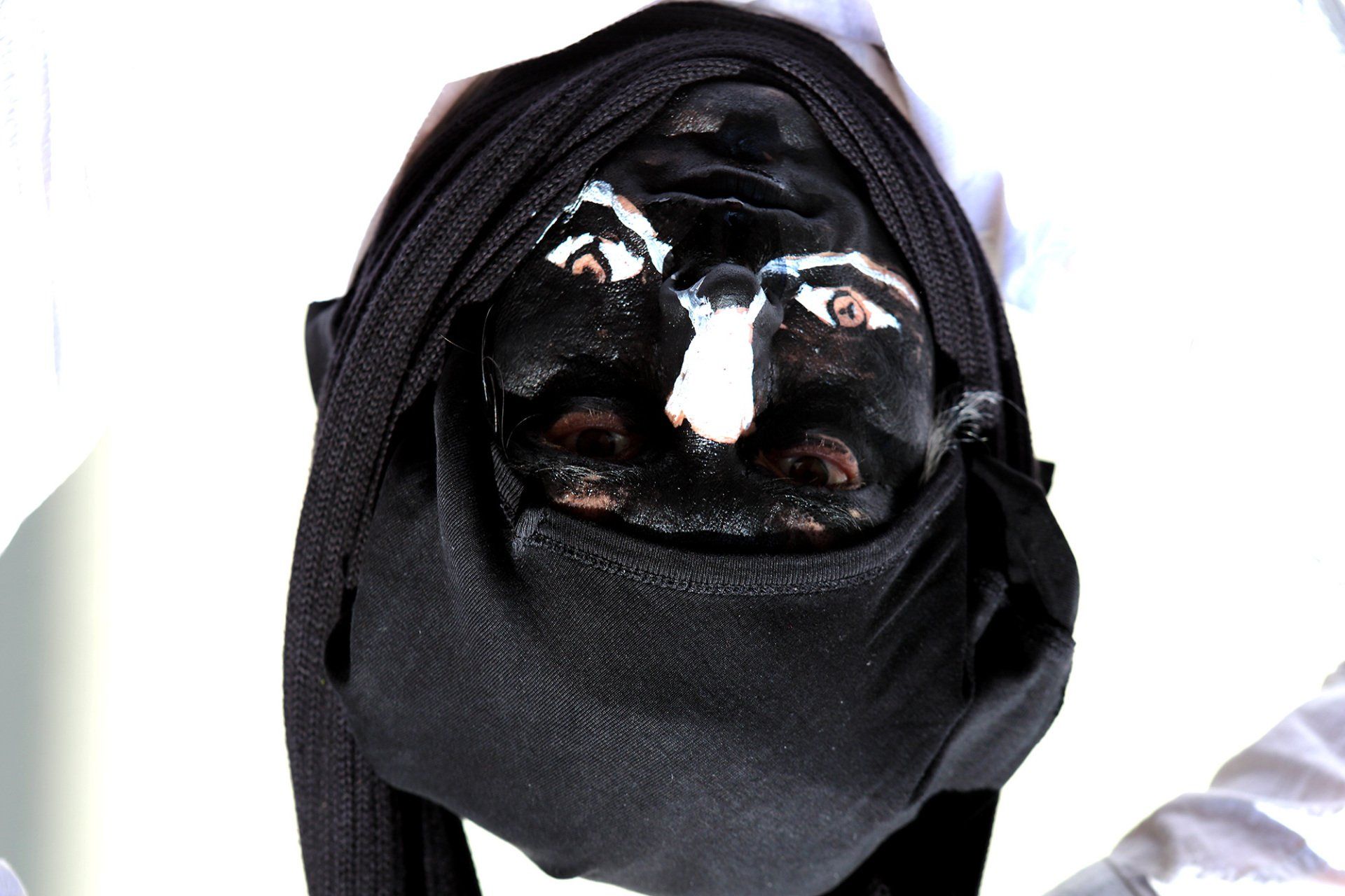 „Bieniek Himself No. 6“ by Sebastian Bieniek (B1EN1EK), 2019. Edition of 9 original photographs. 67 cm. x 100 cm. From the „Bieniek Himself“ series. Oeuvre of BieniekFace (Bieniek-Face). „Bieniek Himself No. 6“ by Sebastian Bieniek (B1EN1EK), 2019. Edition of 9 original photographs. 67 cm. x 100 cm. From the „Bieniek Himself“ series. Oeuvre of BieniekFace (Bieniek-Face).