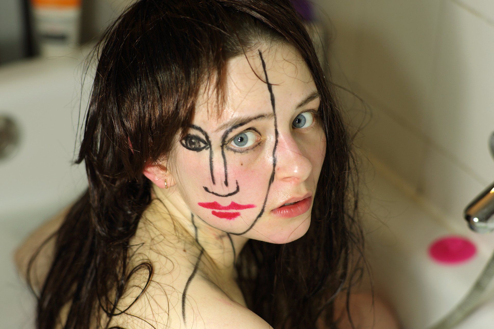 „Doublefaced No. 61“ by Sebastian Bieniek (B1EN1EK), 2015. Edition of 9 original photographs. 67 cm. x 100 cm. From the „Doublefaced 2015“ series. Oeuvre of BieniekFace (Bieniek-Face). „Doublefaced No. 61“ by Sebastian Bieniek (B1EN1EK), 2015. Edition of 9 original photographs. 67 cm. x 100 cm. From the „Doublefaced 2015“ series. Oeuvre of BieniekFace (Bieniek-Face).