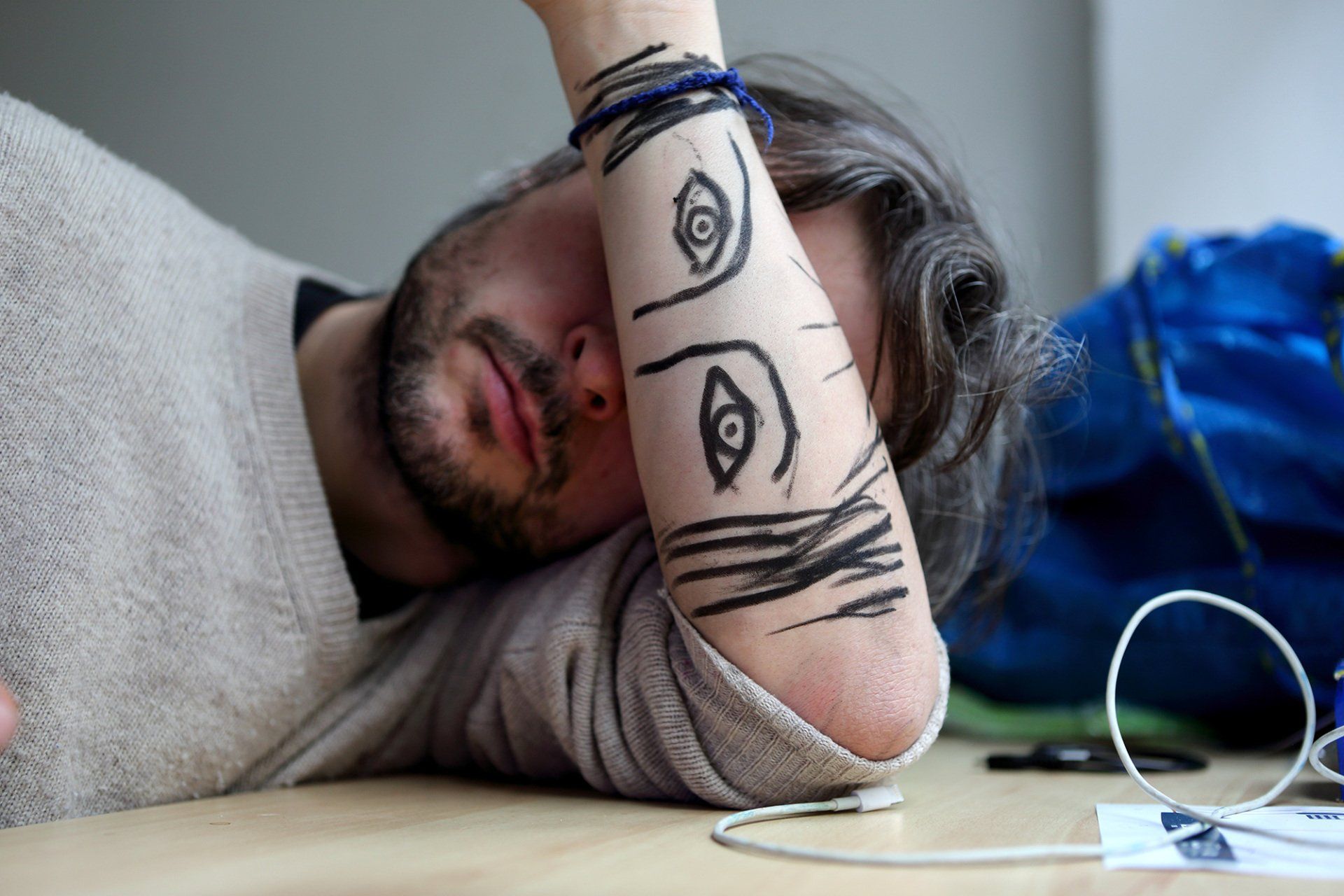 „Me & My Friends No. 7“ (self-portrait) by Sebastian Bieniek (B1EN1EK), 2014. Edition of 9 original photographs. 67 cm. x 100 cm. From the „Me & My Friends“ series. Oeuvre of BieniekFace (Bieniek-Face). „Me & My Friends No. 7“ (self-portrait) by Sebastian Bieniek (B1EN1EK), 2014. Edition of 9 original photographs. 67 cm. x 100 cm. From the „Me & My Friends“ series. Oeuvre of BieniekFace (Bieniek-Face).