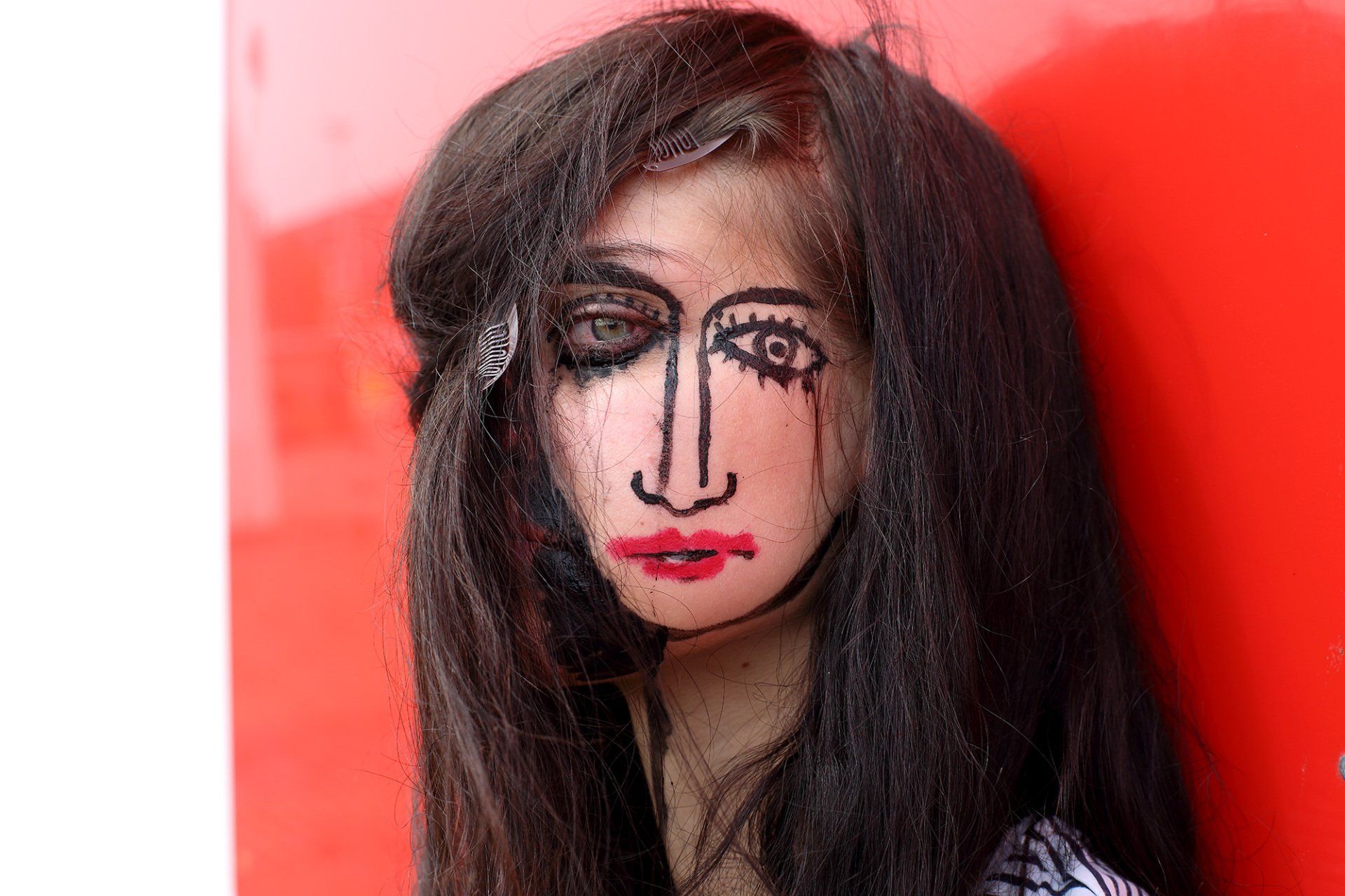 „Crying BieniekFace No. 9“ by Sebastian Bieniek (B1EN1EK), 2018. Edition of 9 original photographs. 67 cm. x 100 cm. From the „Crying BieniekFace“ series. Oeuvre of BieniekFace (Bieniek-Face). „Crying BieniekFace No. 9“ by Sebastian Bieniek (B1EN1EK), 2018. Edition of 9 original photographs. 67 cm. x 100 cm. From the „Crying BieniekFace“ series. Oeuvre of BieniekFace (Bieniek-Face).