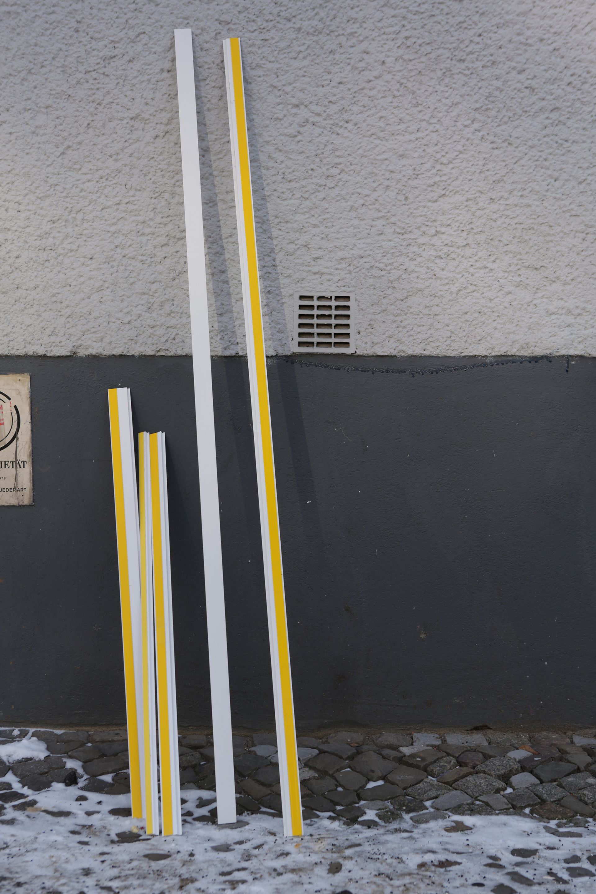 „Everyday Sculpture no. 9“ (Yellow Sticks) by Sebastian Bieniek (B1EN1EK), 2013, Berlin (Germany). Edition of 9 original photographs. „Everyday Sculpture no. 9“ (Yellow Sticks) by Sebastian Bieniek (B1EN1EK), 2013, Berlin (Germany). Edition of 9 original photographs.