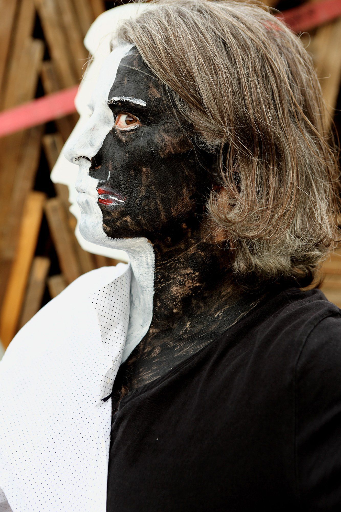 „It’s a Bieniek No. 10“ by Sebastian Bieniek (B1EN1EK), 2019. Edition of 9 original photographs. 100 cm. x 67 cm. From the „It’s a Bieniekf“ series. Oeuvre of BieniekFace (Bieniek-Face). „It’s a Bieniek No. 10“ by Sebastian Bieniek (B1EN1EK), 2019. Edition of 9 original photographs. 100 cm. x 67 cm. From the „It’s a Bieniekf“ series. Oeuvre of BieniekFace (Bieniek-Face).