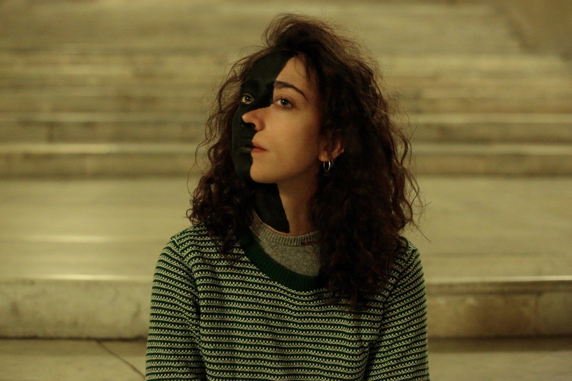 „Metaface No. 11“ by Sebastian Bieniek (B1EN1EK), 2018, Rome (Italy). Model: Chiara di Carmine. Oeuvre of Bieniek-Face. Edition of 9 original photographs. 67 cm. x 100 cm. From the „Metaface“ series. Oeuvre of Bieniek-Face. „Metaface No. 11“ by Sebastian Bieniek (B1EN1EK), 2018, Rome (Italy). Model: Chiara di Carmine. Oeuvre of Bieniek-Face. Edition of 9 original photographs. 67 cm. x 100 cm. From the „Metaface“ series. Oeuvre of Bieniek-Face.