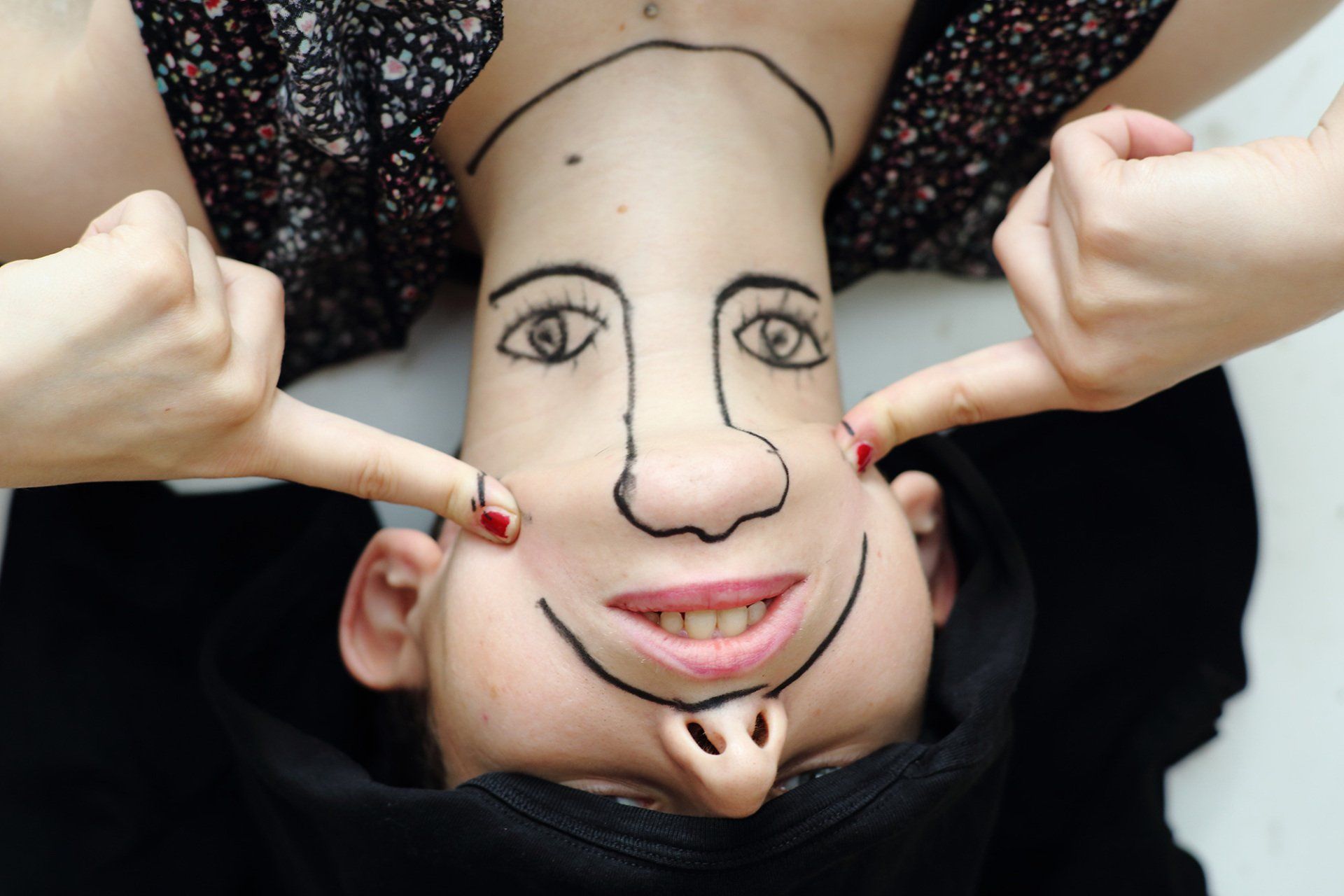 „Polarized No. 11“ by Sebastian Bieniek (B1EN1EK), 2015, Berlin (Germany). Edition of 9 original photographs. 67 cm. x 100 cm. From the „Polarized“ series. Oeuvre of Bieniek-Face (BieniekFace). „Polarized No. 11“ by Sebastian Bieniek (B1EN1EK), 2015, Berlin (Germany). Edition of 9 original photographs. 67 cm. x 100 cm. From the „Polarized“ series. Oeuvre of Bieniek-Face (BieniekFace).