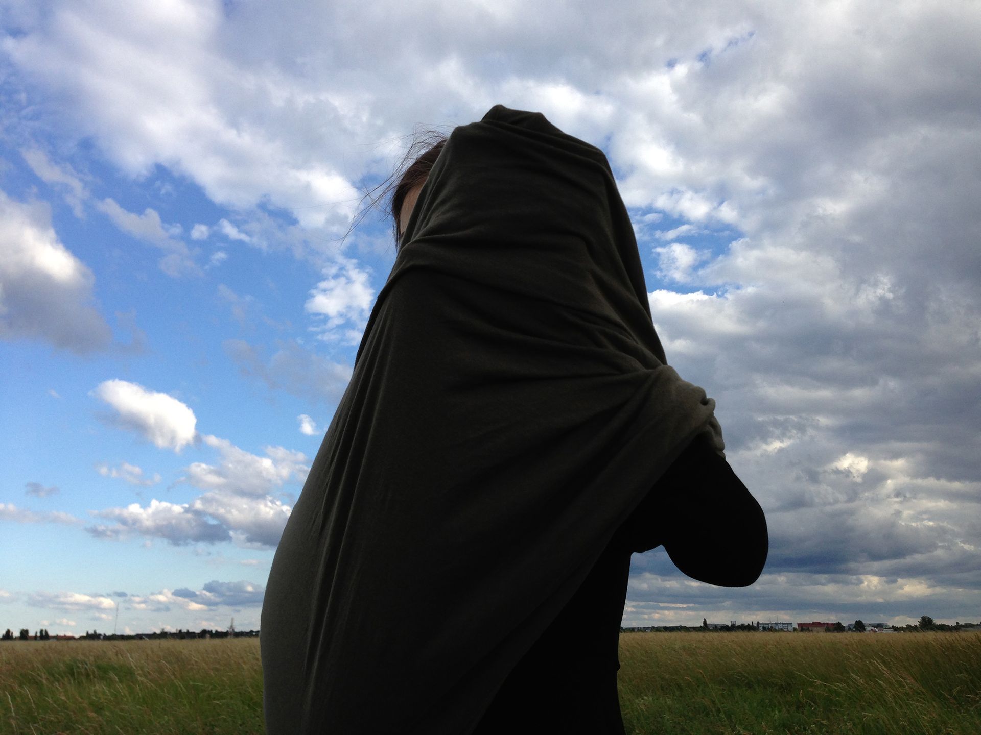 „Hidden Face No. 12“ by Sebastian Bieniek, 2014. Edition of 9 original photographs. 67 cm. x 100 cm. „Hidden Face No. 12“ by Sebastian Bieniek, 2014. Edition of 9 original photographs. 67 cm. x 100 cm.