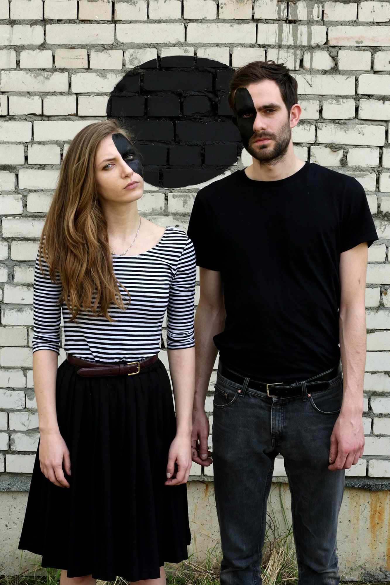 „Secondfaced No. 13“ by Sebastian Bieniek (B1EN1EK), 2014. Edition of 9 original photographs. 100 cm. x 67 cm. From the „Secondfaced“ series. Oeuvre of BieniekFace (Bieniek-Face). „Secondfaced No. 13“ by Sebastian Bieniek (B1EN1EK), 2014. Edition of 9 original photographs. 100 cm. x 67 cm. From the „Secondfaced“ series. Oeuvre of BieniekFace (Bieniek-Face).