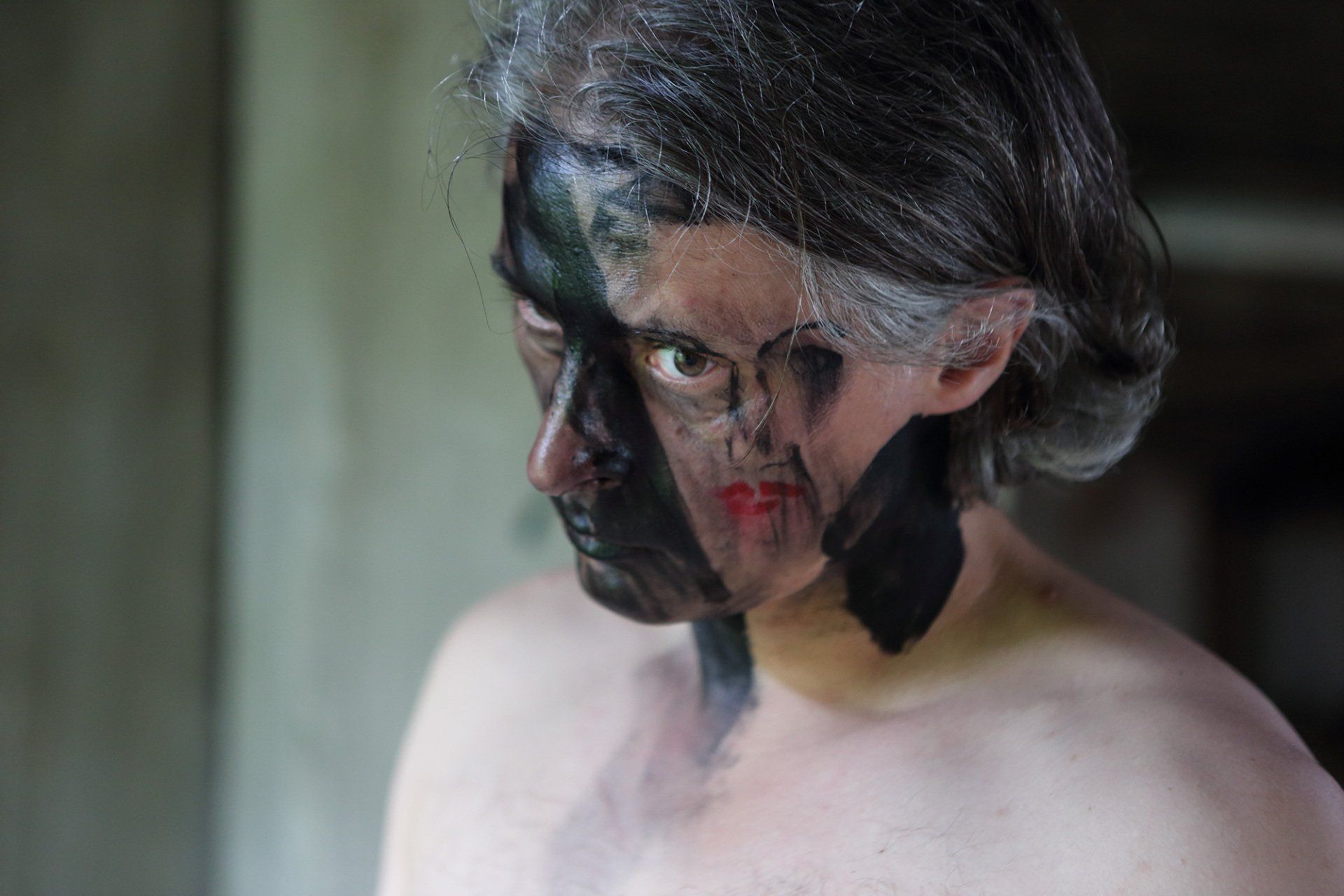 „Bieniek Himself No. 19“ by Sebastian Bieniek (B1EN1EK), 2019. Edition of 9 original photographs. 67 cm. x 100 cm. From the „Bieniek Himself“ series. Oeuvre of BieniekFace (Bieniek-Face). „Bieniek Himself No. 19“ by Sebastian Bieniek (B1EN1EK), 2019. Edition of 9 original photographs. 67 cm. x 100 cm. From the „Bieniek Himself“ series. Oeuvre of BieniekFace (Bieniek-Face).