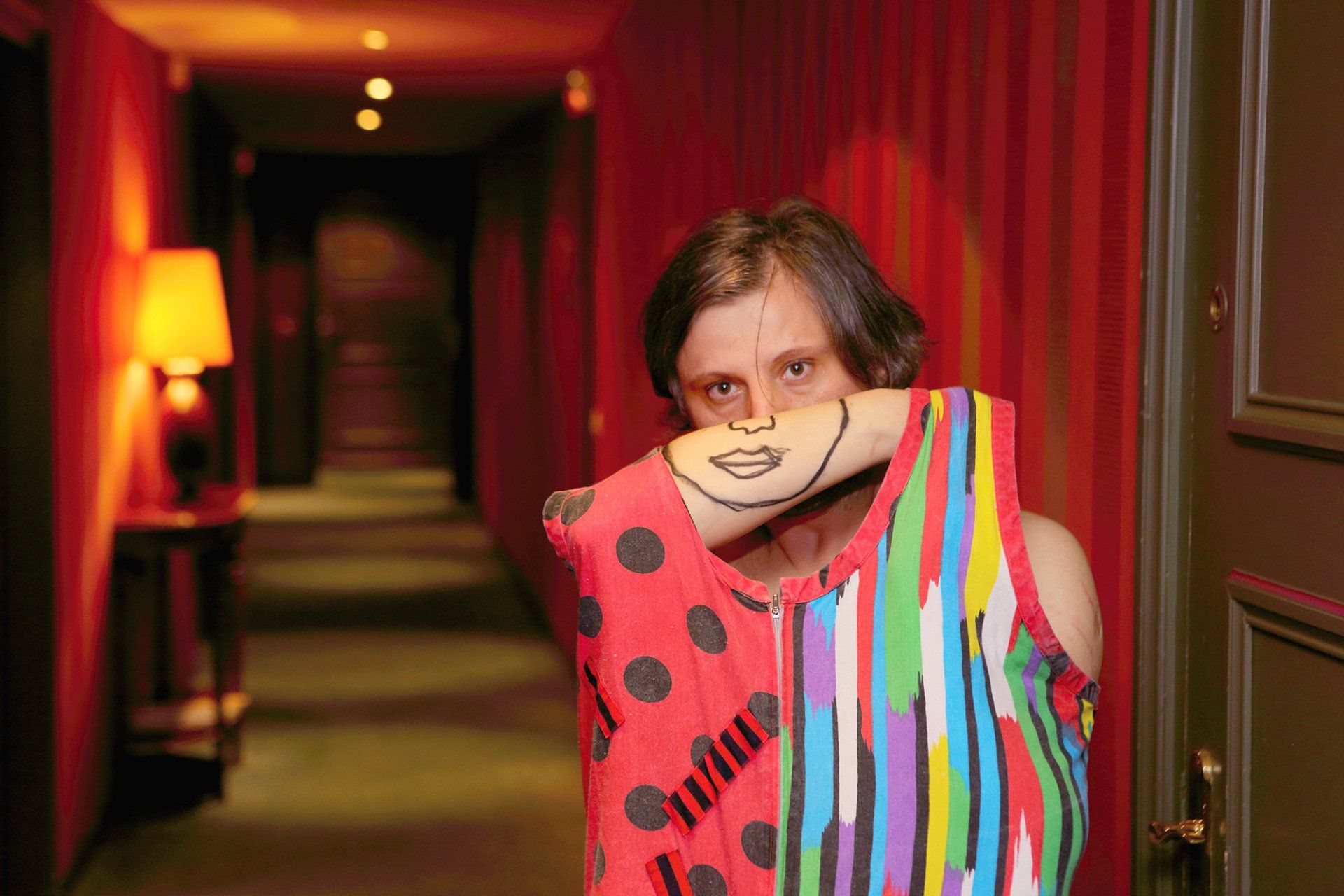 „Me & My Friends No. 22“ (self-portrait) by Sebastian Bieniek (B1EN1EK), 2015. Edition of 9 original photographs. 67 cm. x 100 cm. From the „Me & My Friends“ series. Oeuvre of BieniekFace (Bieniek-Face). „Me & My Friends No. 22“ (self-portrait) by Sebastian Bieniek (B1EN1EK), 2015. Edition of 9 original photographs. 67 cm. x 100 cm. From the „Me & My Friends“ series. Oeuvre of BieniekFace (Bieniek-Face).