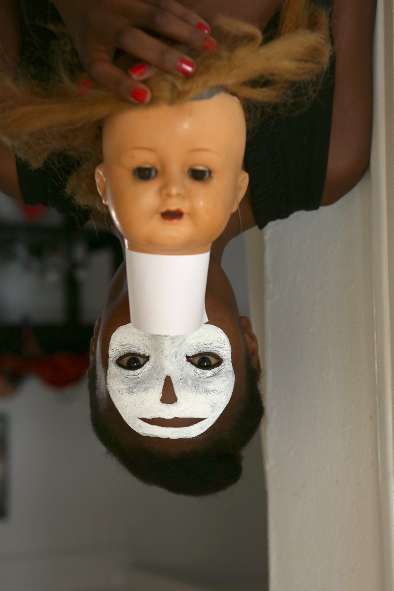 „Bifaced No. 35“ by Sebastian Bieniek (B1EN1EK), 2014. Edition of 9 original photographs. 67 cm. x 100 cm. From the „Bifaced“ series. Oeuvre of BieniekFace (Bieniek-Face). „Bifaced No. 36“ by Sebastian Bieniek (B1EN1EK), 2014. Edition of 9 original photographs. 67 cm. x 100 cm. From the „Bifaced“ series. Oeuvre of BieniekFace (Bieniek-Face).