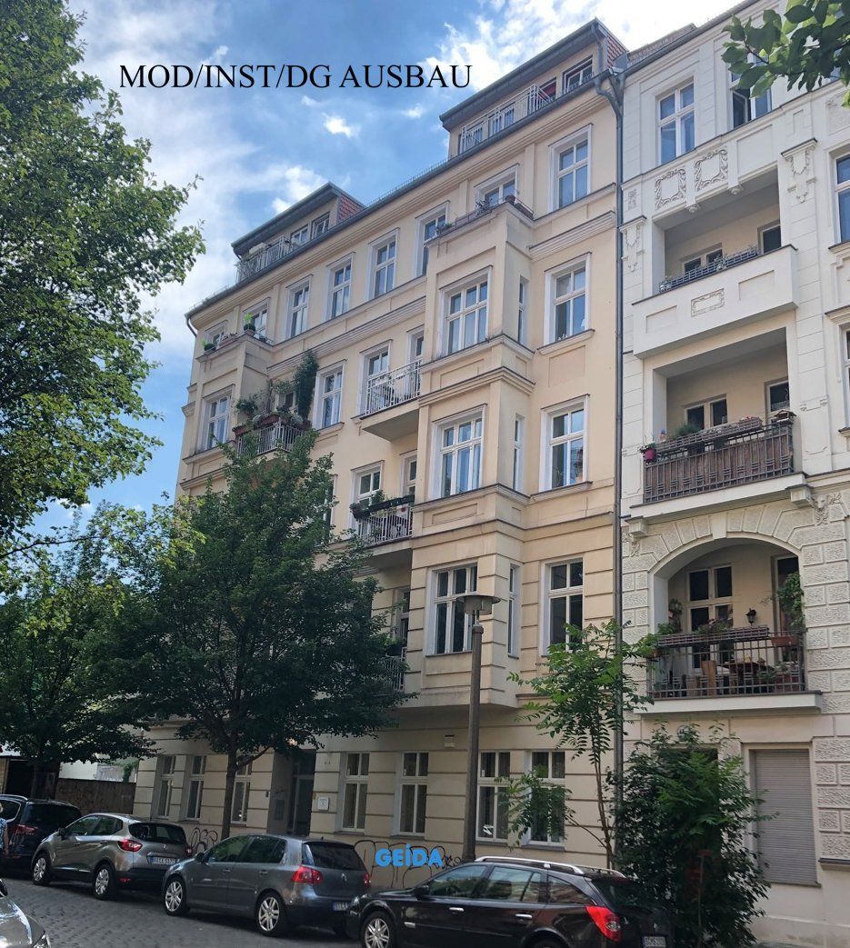 Dachausbau und komplette Modernisierung und Instandsetzung in Berlin Prenzlauer Berg. GEIDA Projektentwicklung