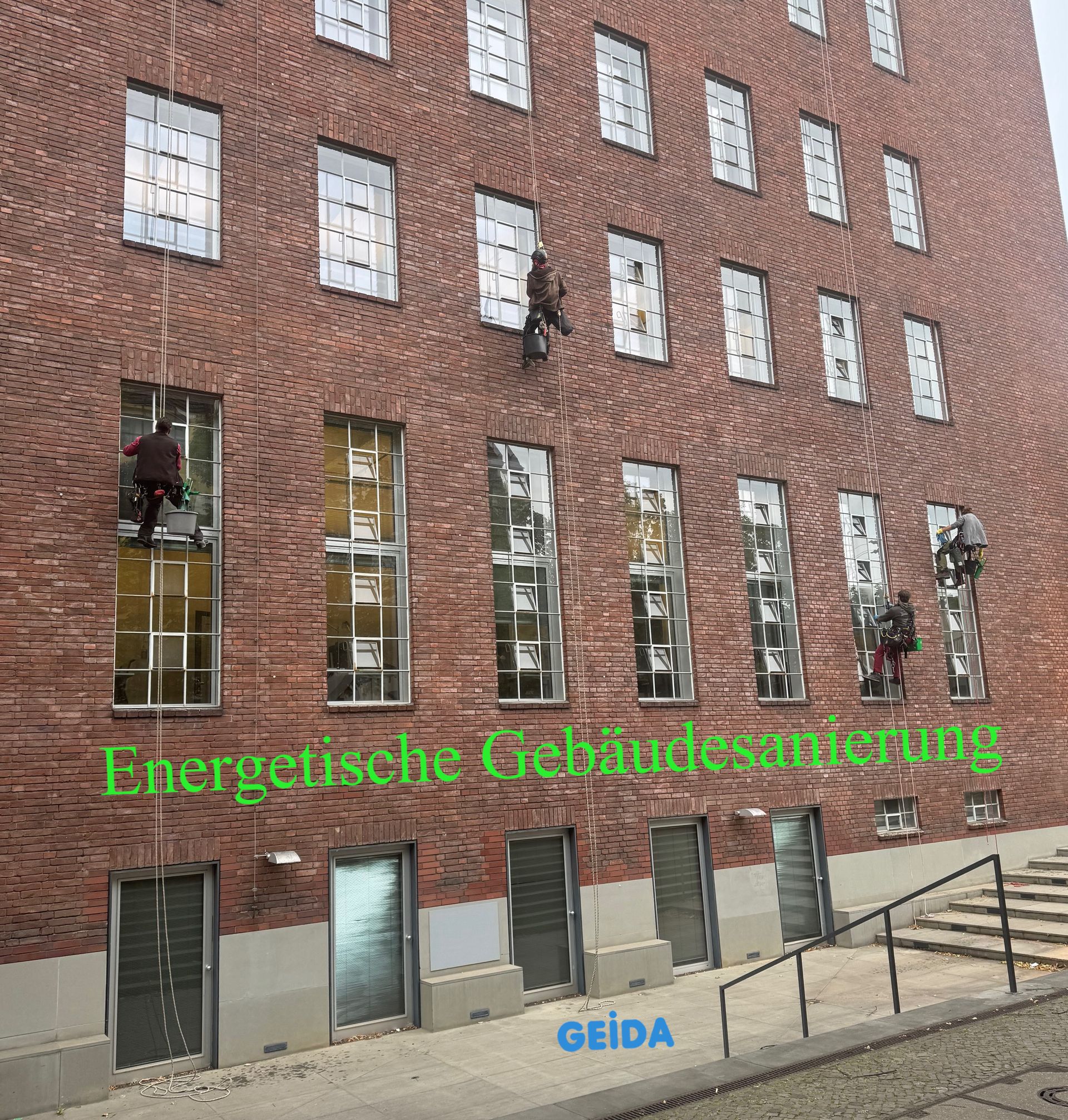Energetische Gebäudesanierung bei einem Nichtwohngebäude in Berlin Charlottenburg mit BAFA / KfW Zuschuss für Fassadendämmung, Wärmeschutzfenster und Austausch der Heizung. GEIDA Projektentwicklung