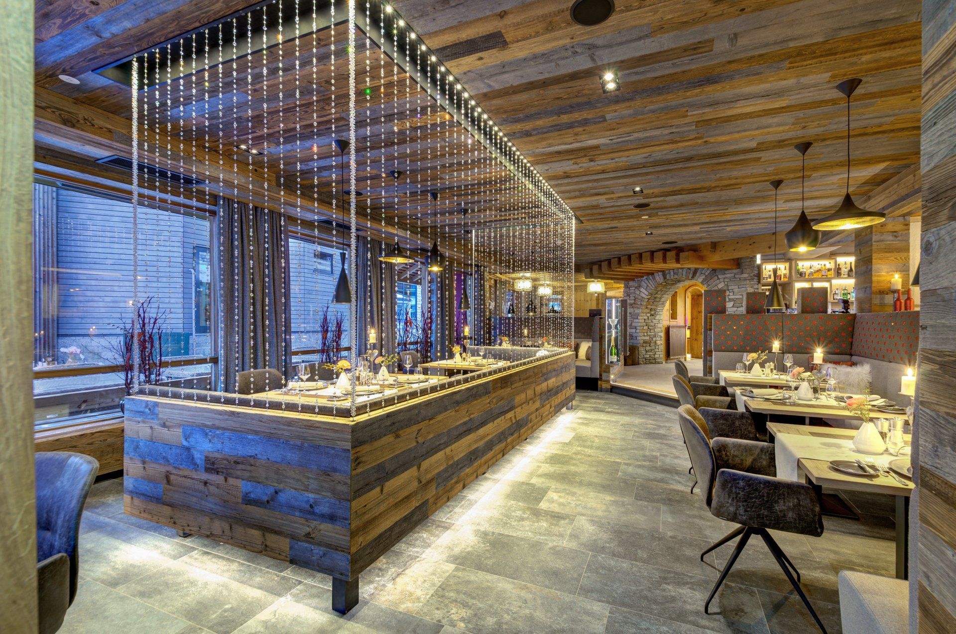 Restaurant Altholz Wandverkleidung